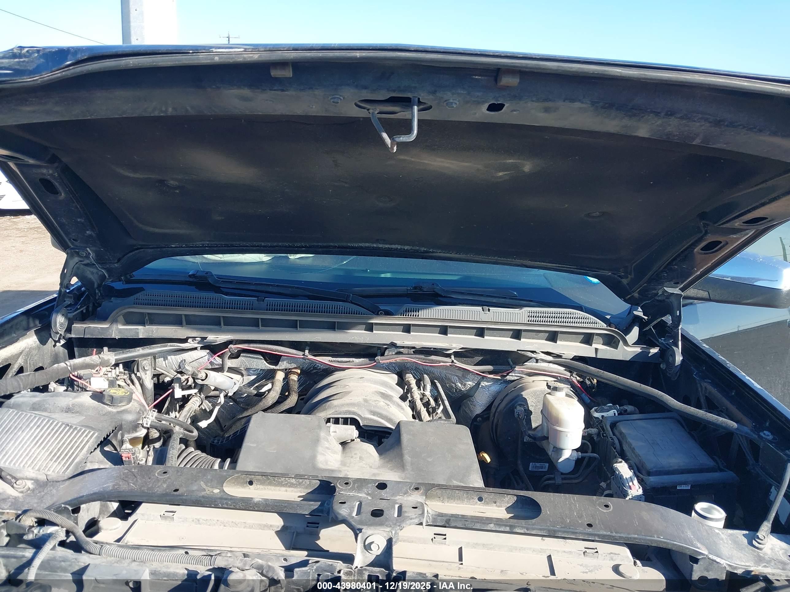 CHEVROLET SILVERADO image 10