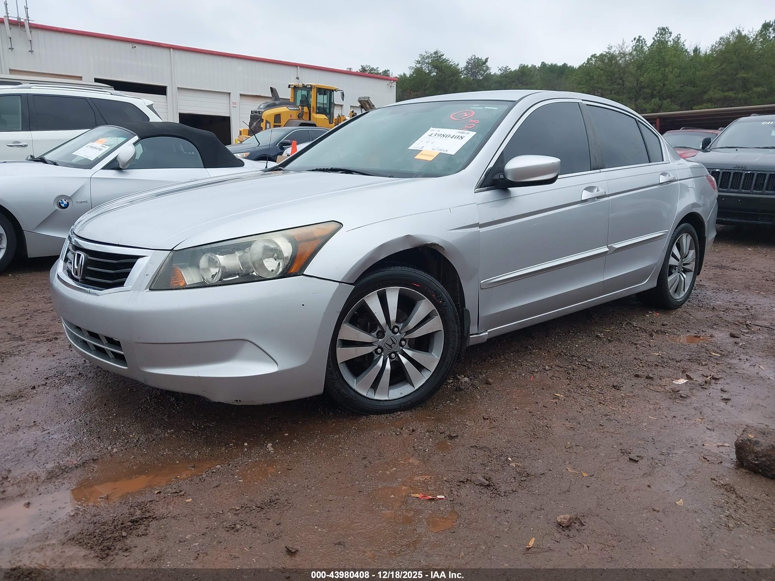 HONDA ACCORD image 2