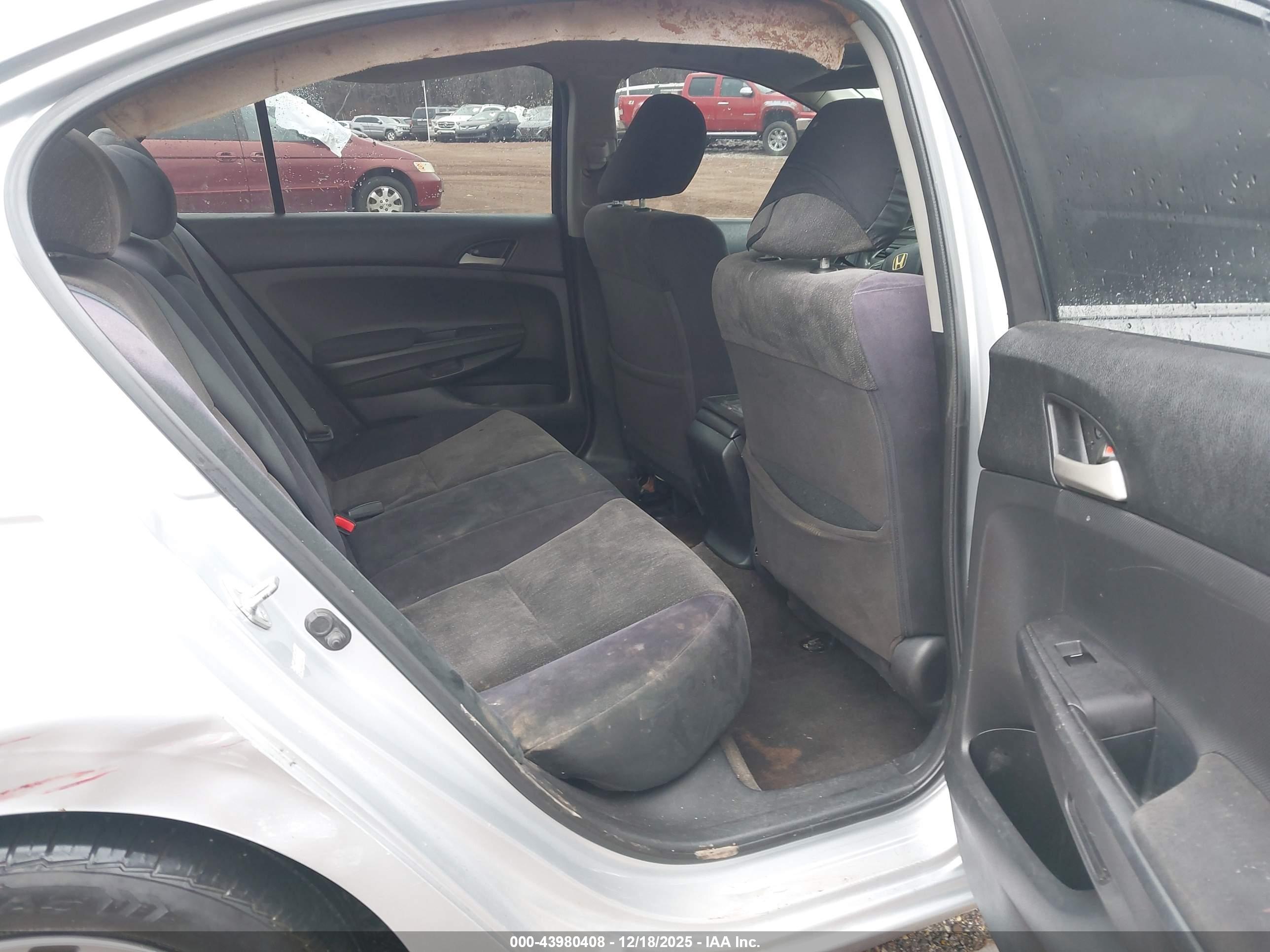 HONDA ACCORD image 8
