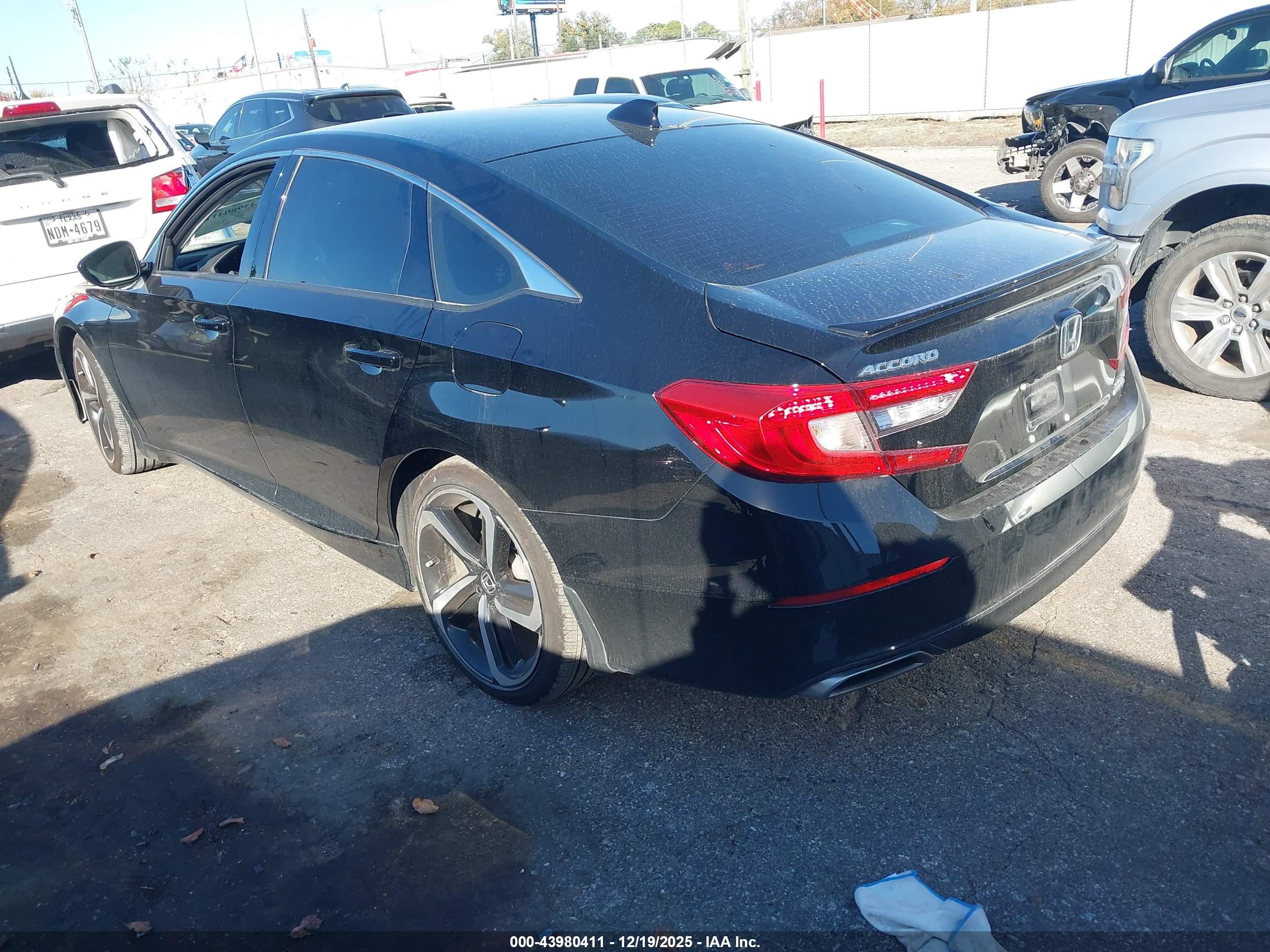 HONDA ACCORD image 3