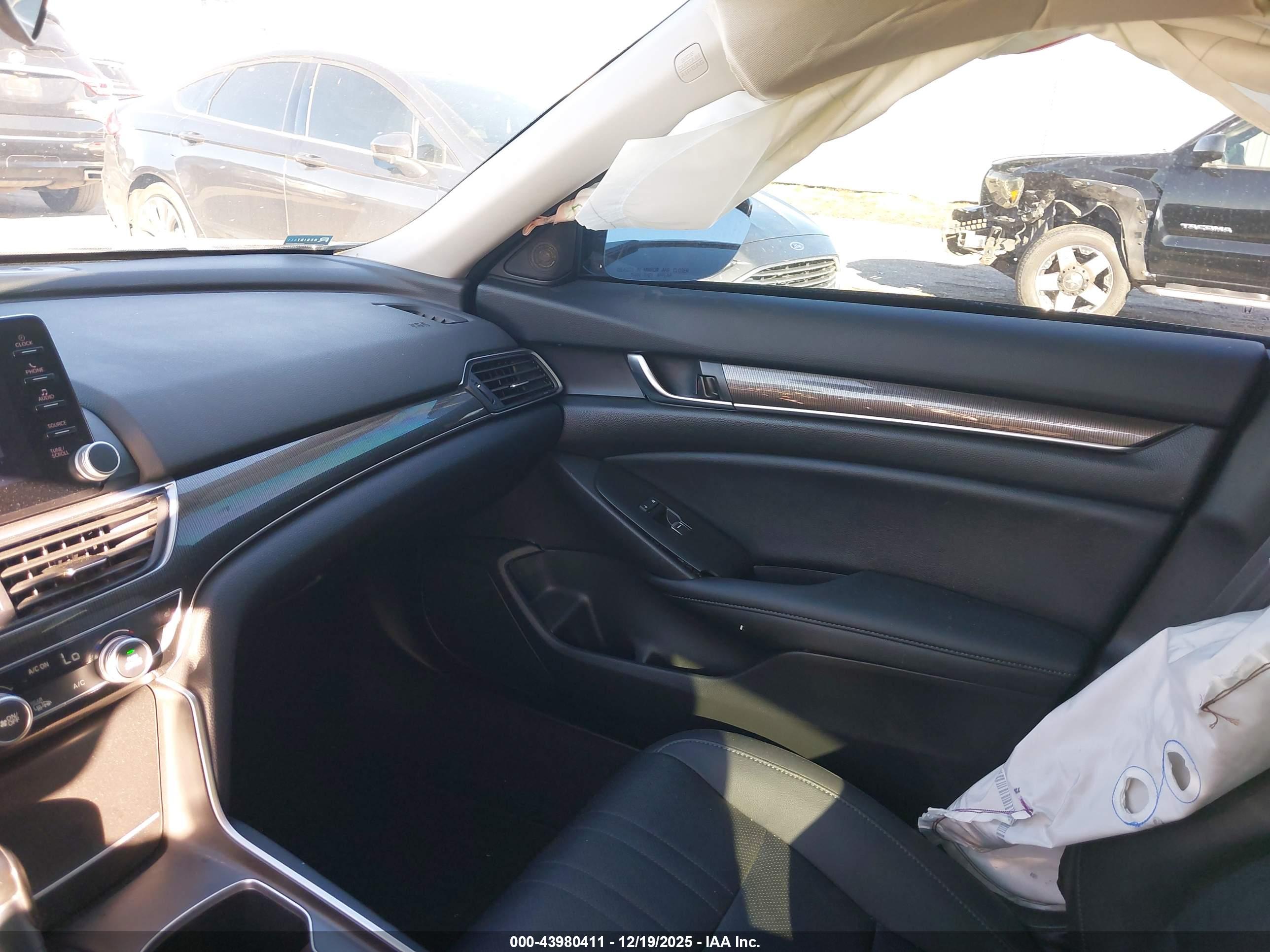 HONDA ACCORD image 5