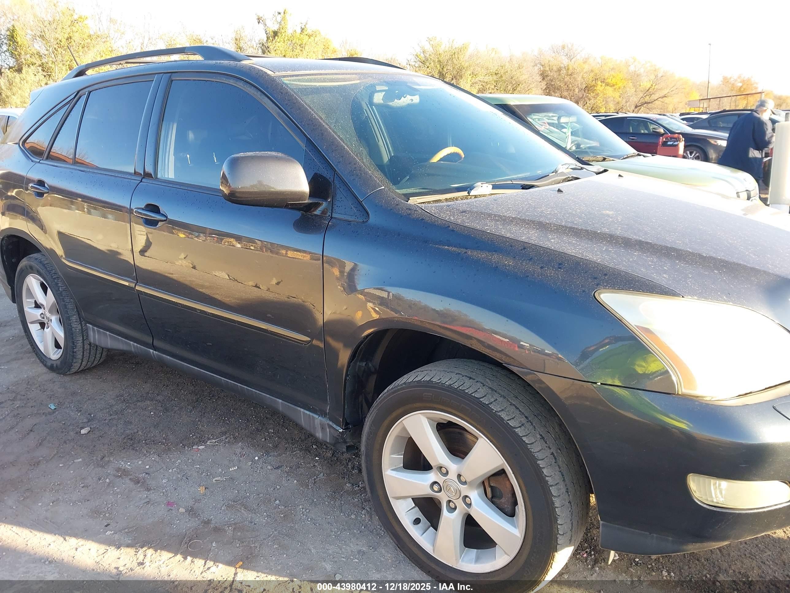 LEXUS RX image 6