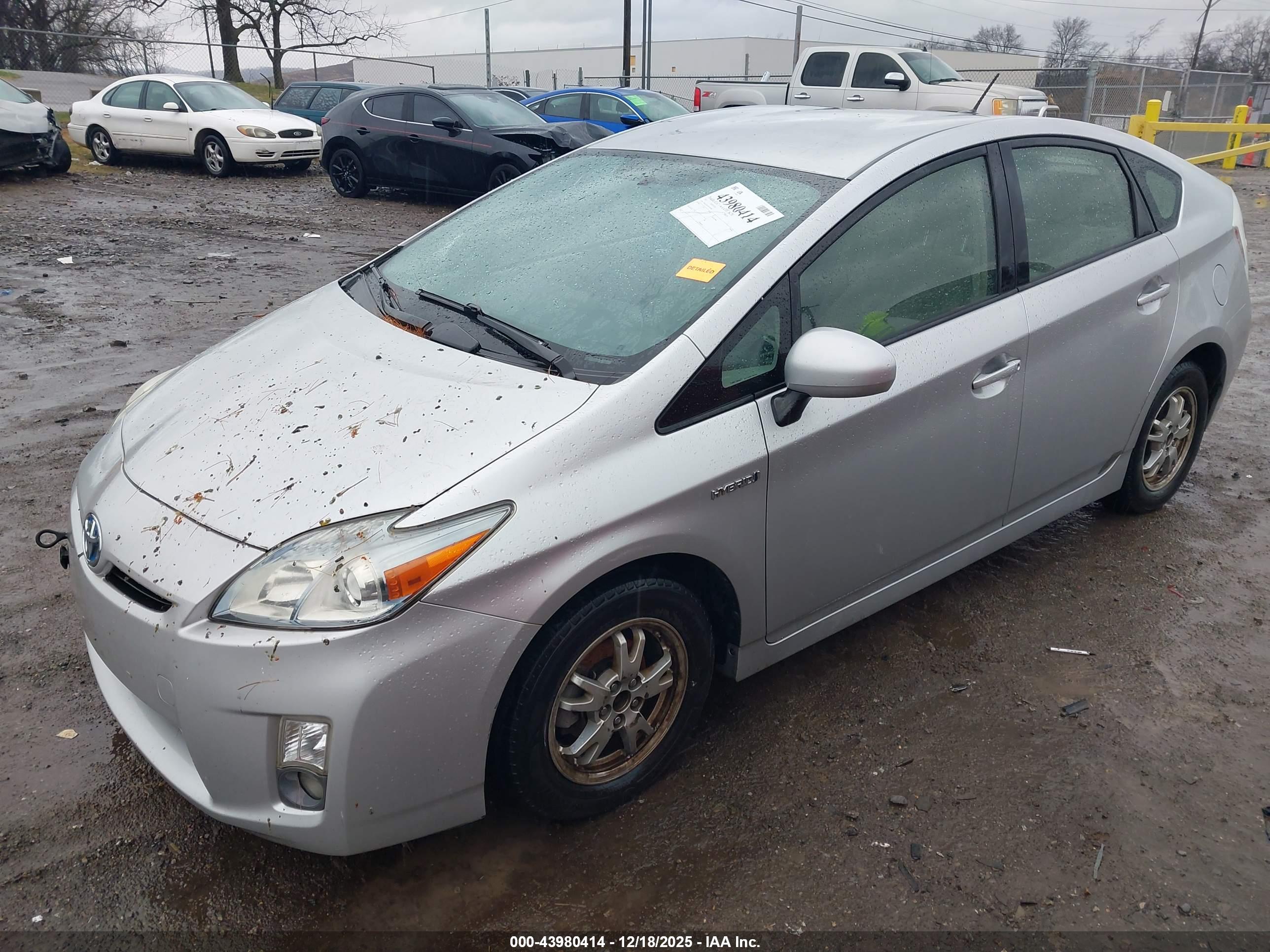 TOYOTA PRIUS image 2