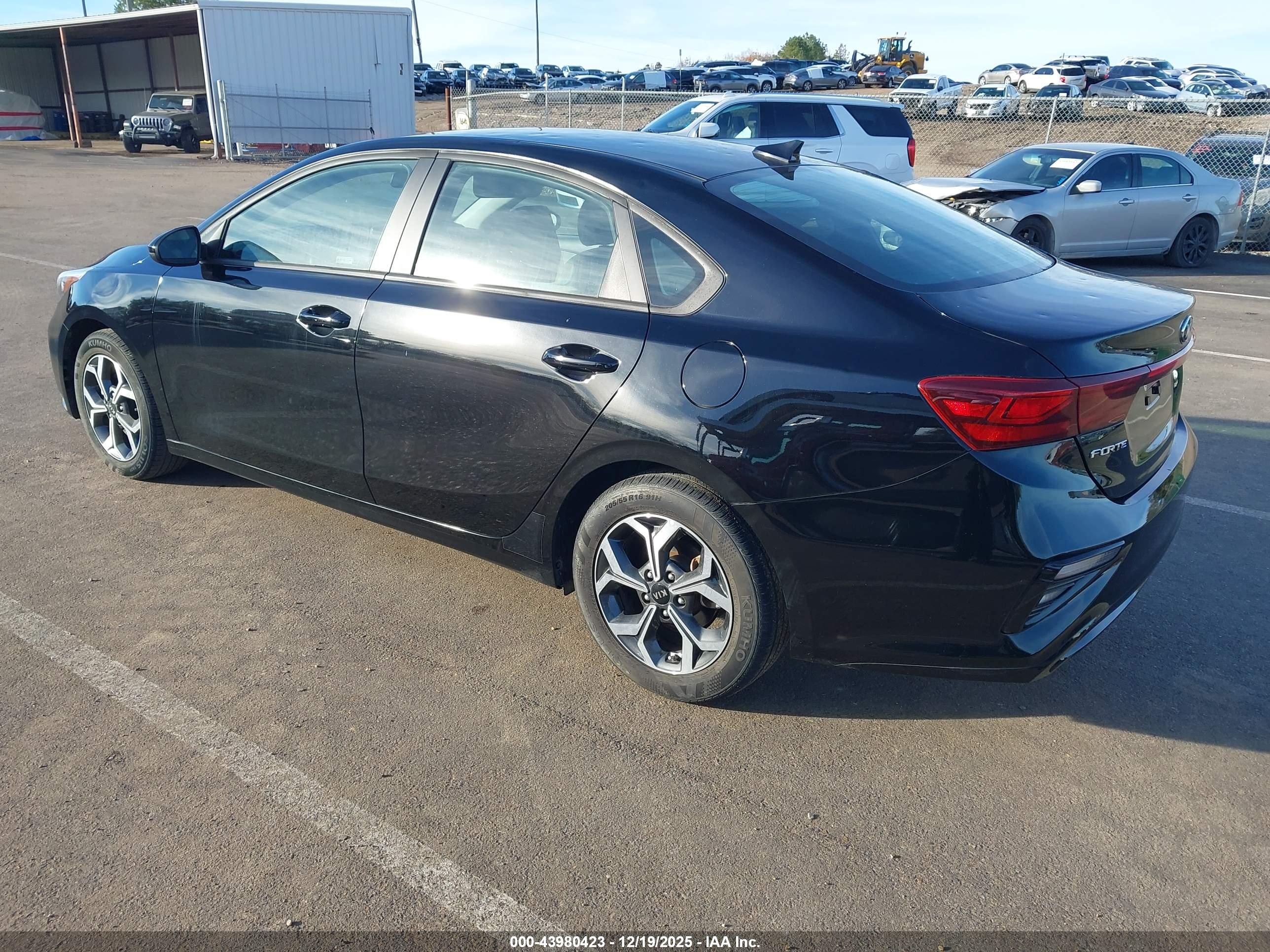 KIA FORTE image 3