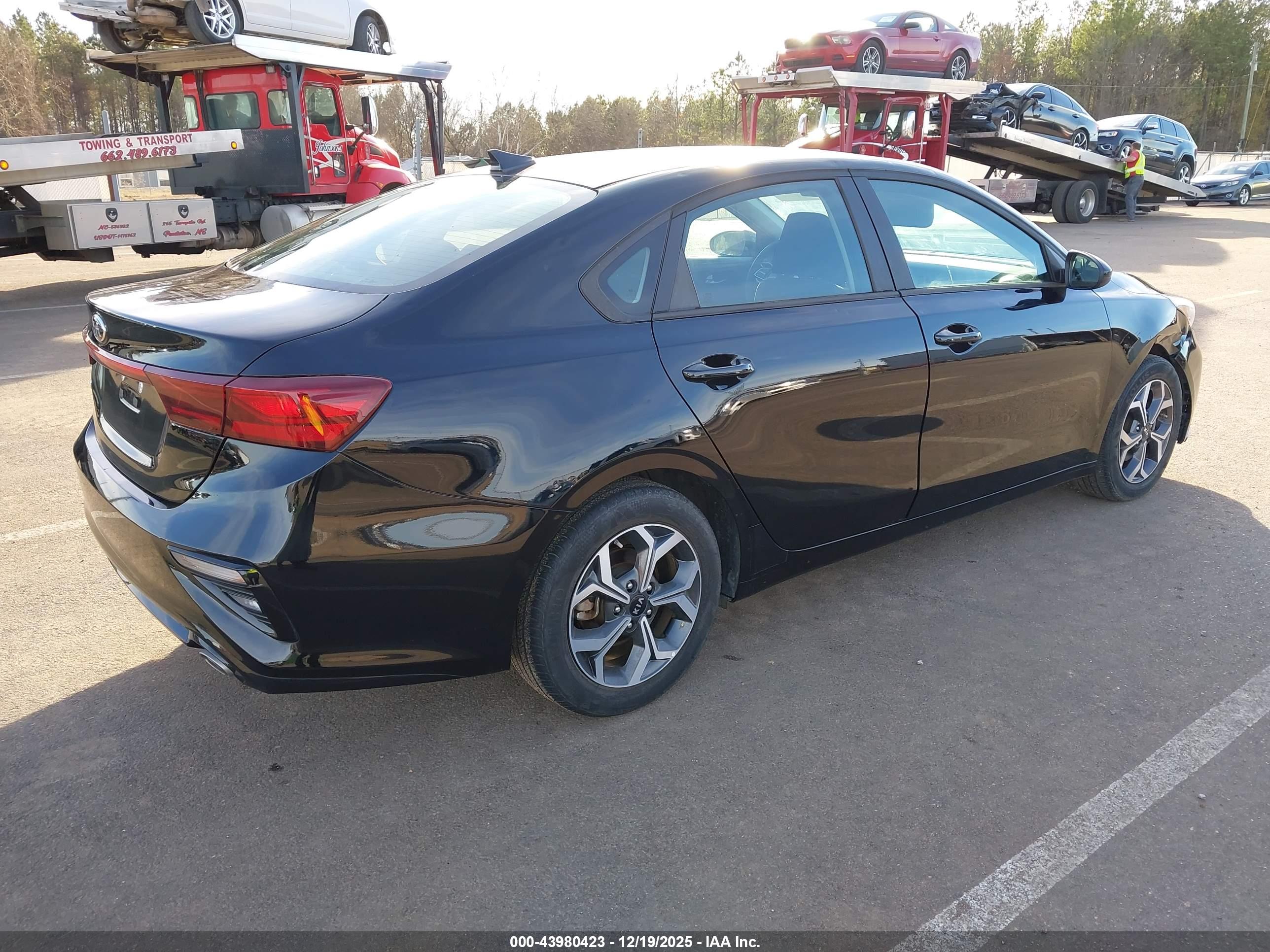 KIA FORTE image 4