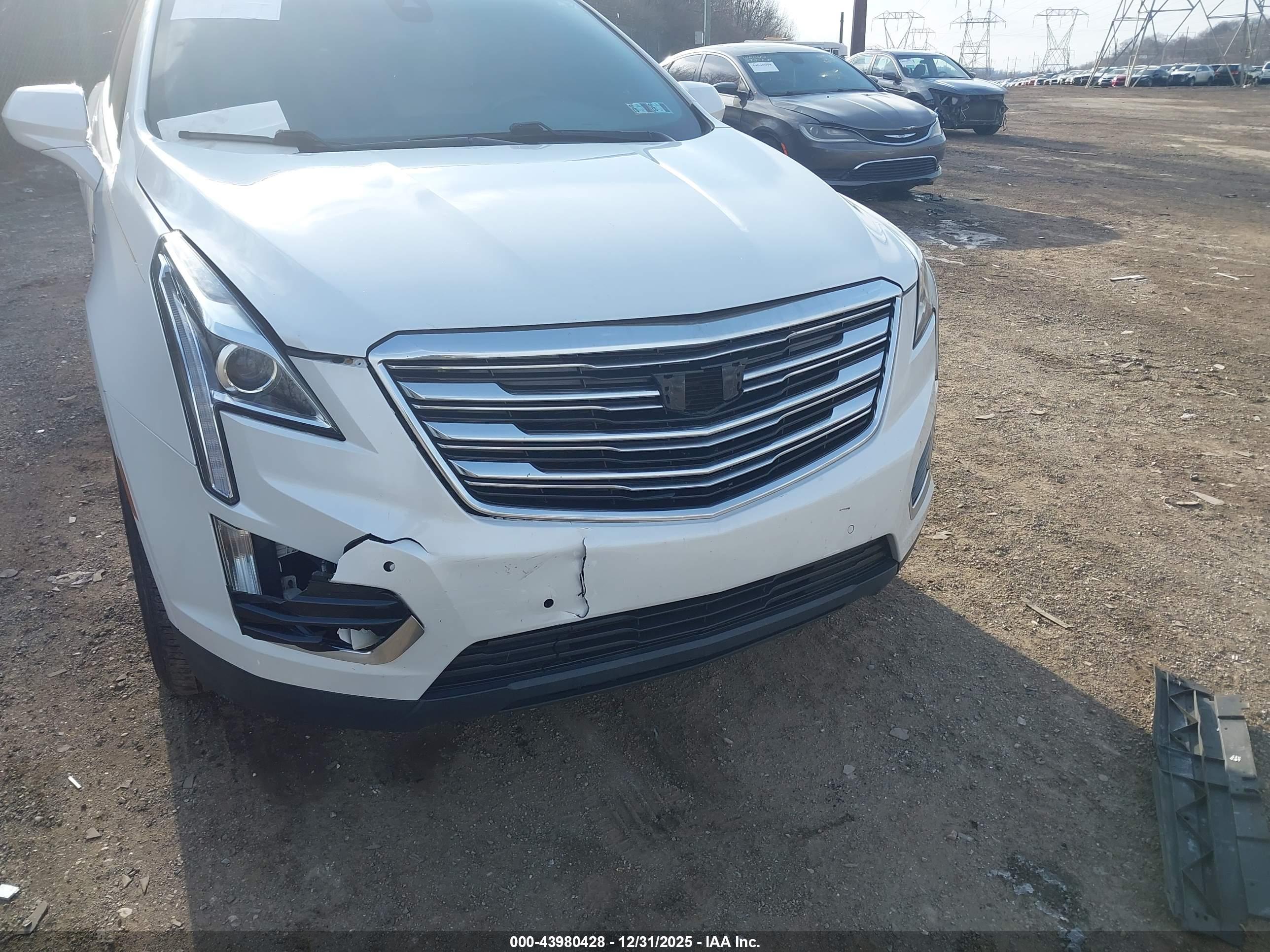 CADILLAC XT5 image 6