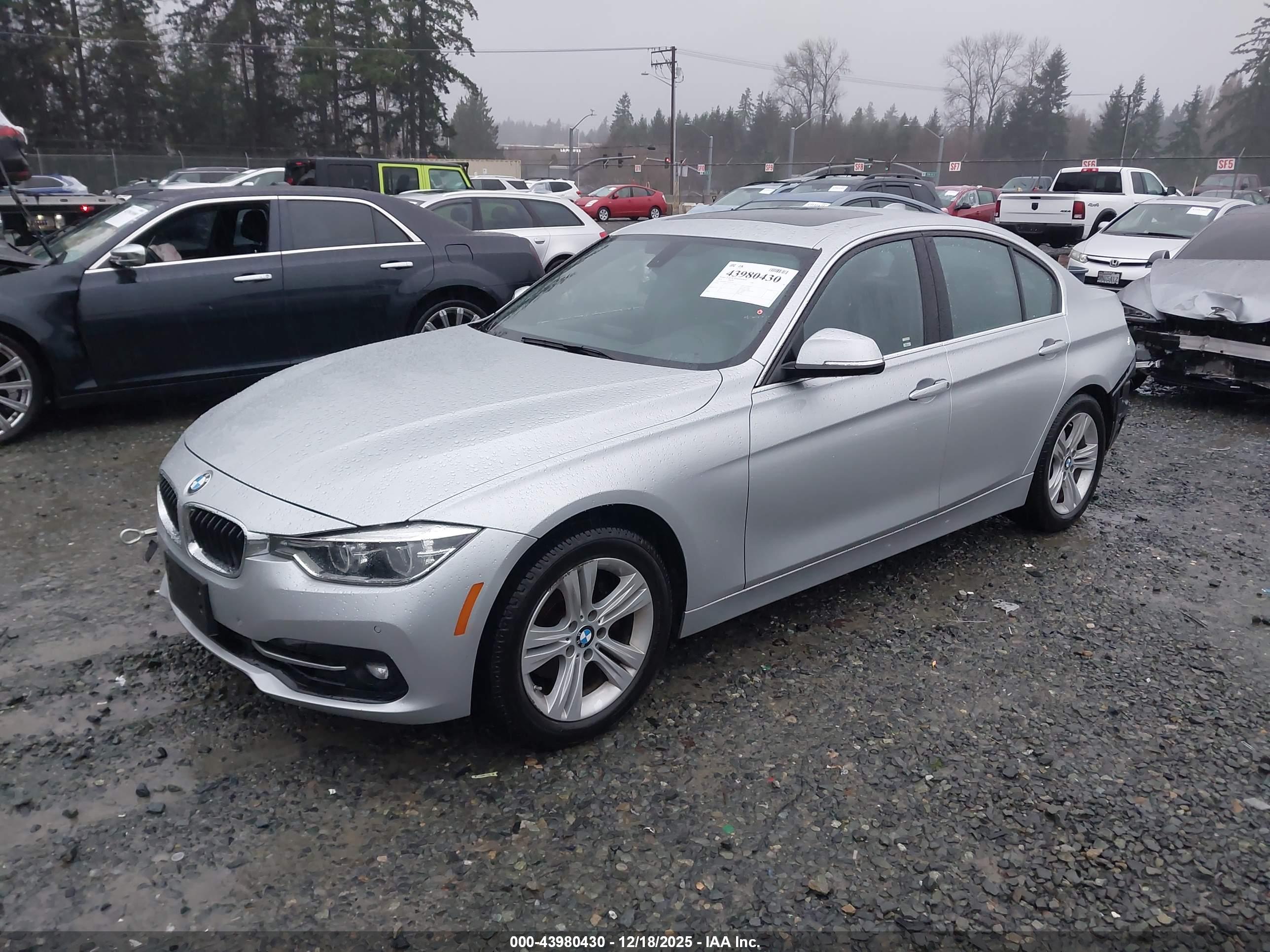 BMW 330I image 2