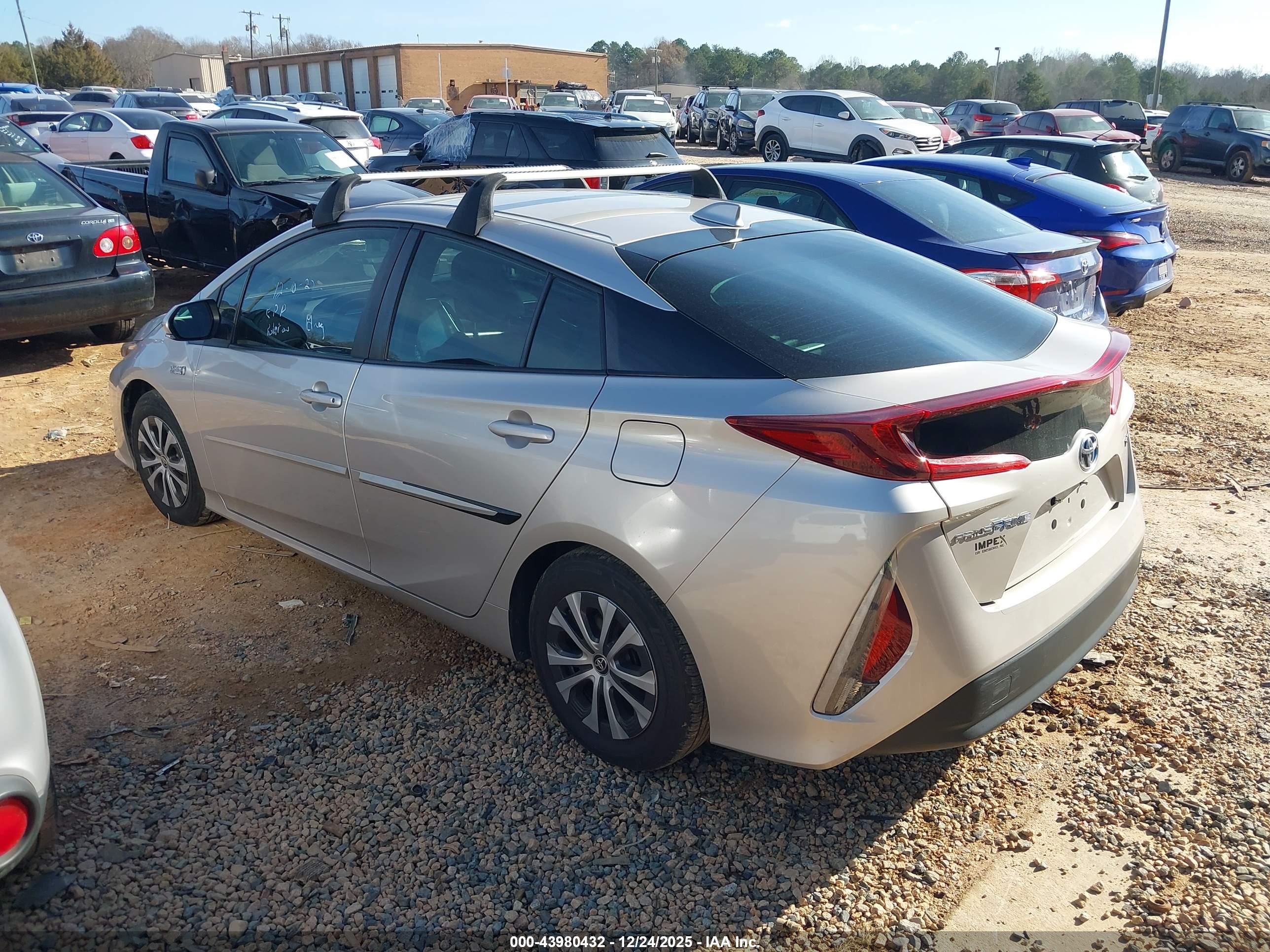 TOYOTA PRIUS image 3