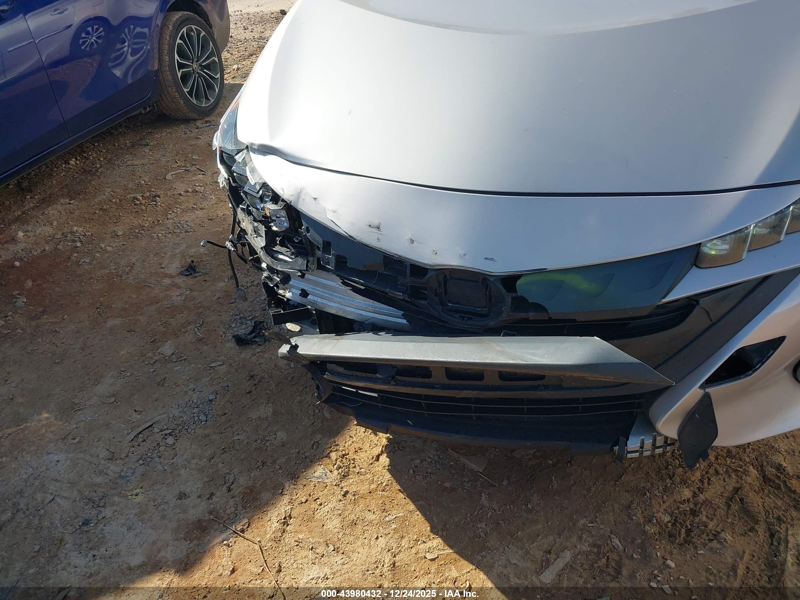 TOYOTA PRIUS image 6