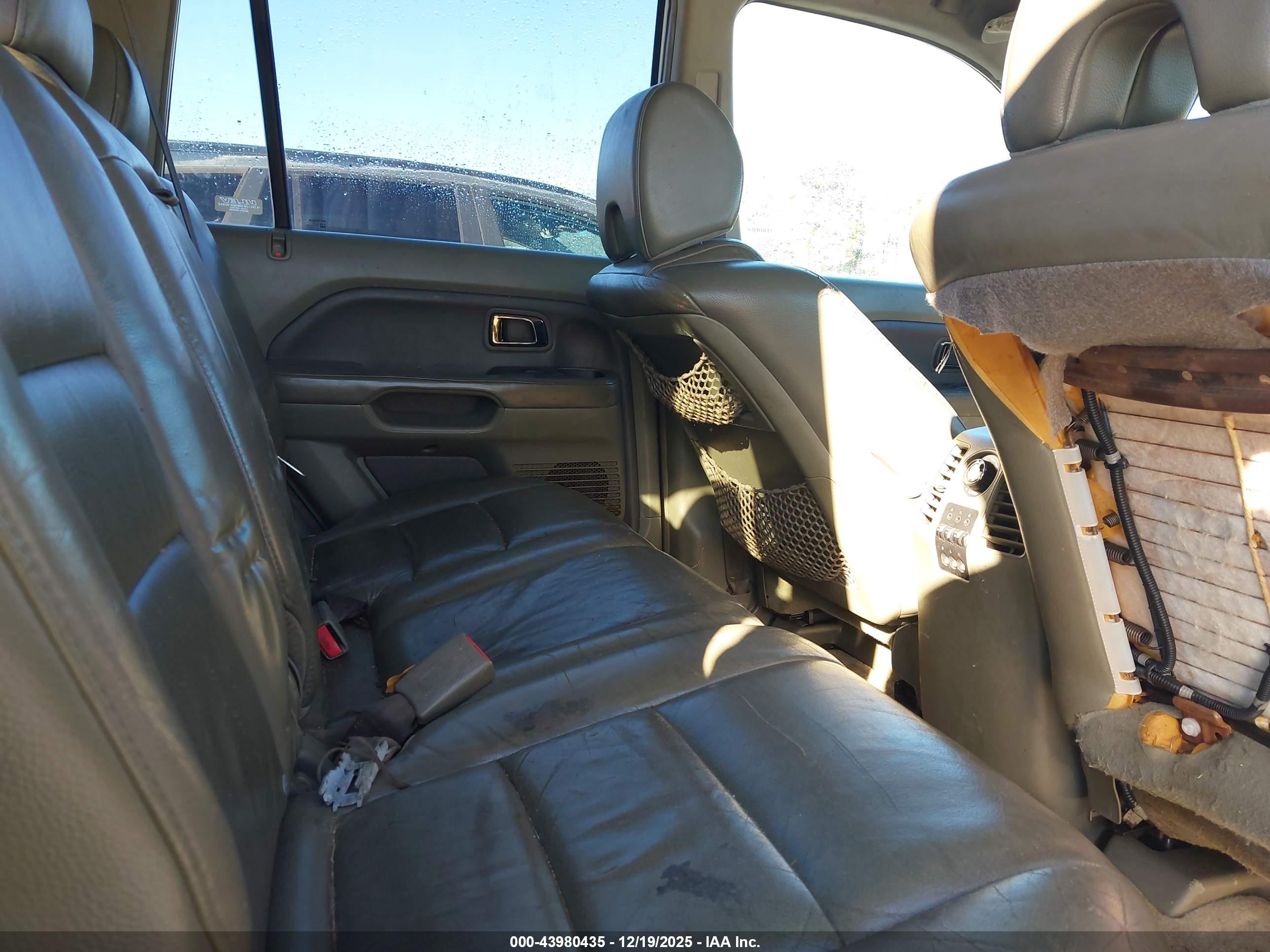 HONDA PILOT image 8