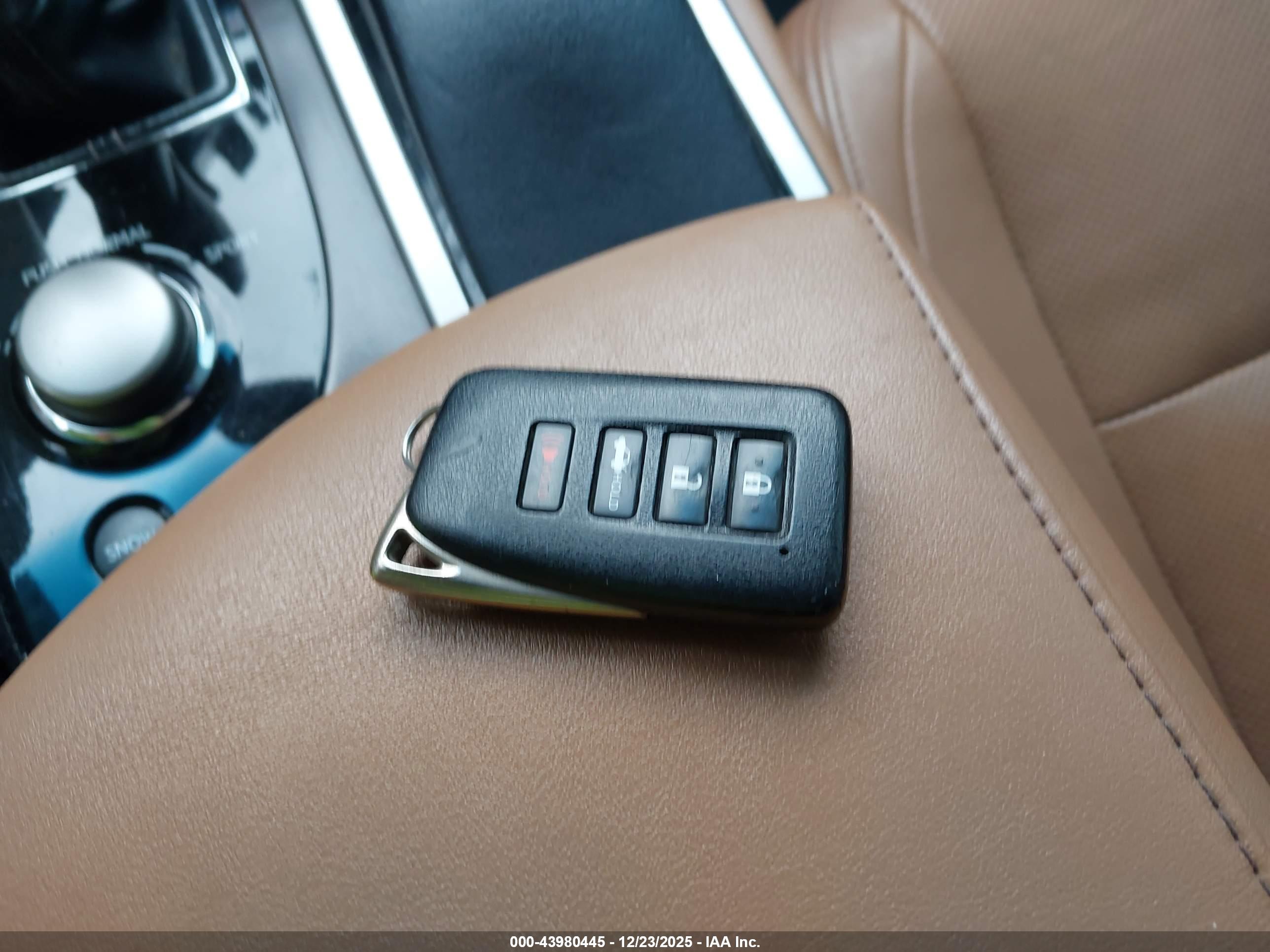LEXUS GS image 11