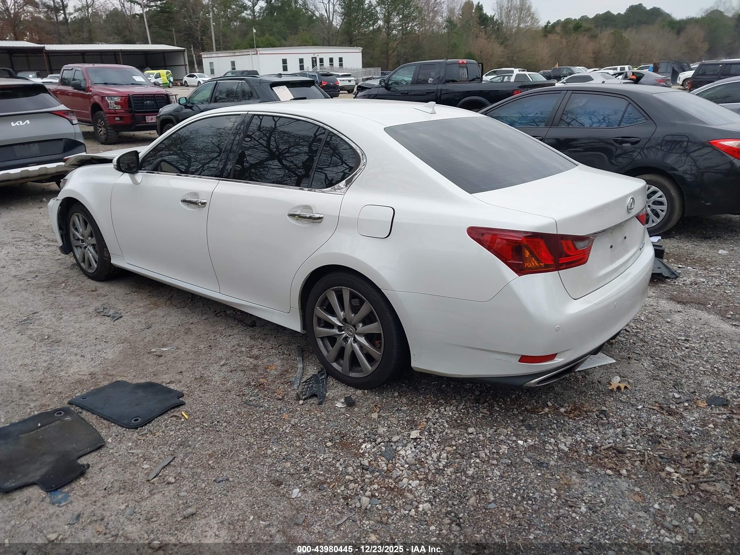 LEXUS GS image 3