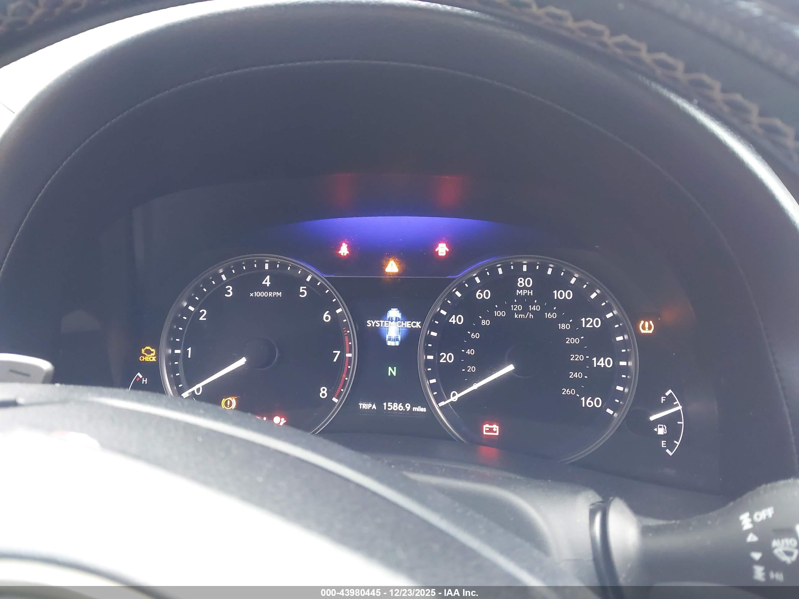 LEXUS GS image 7