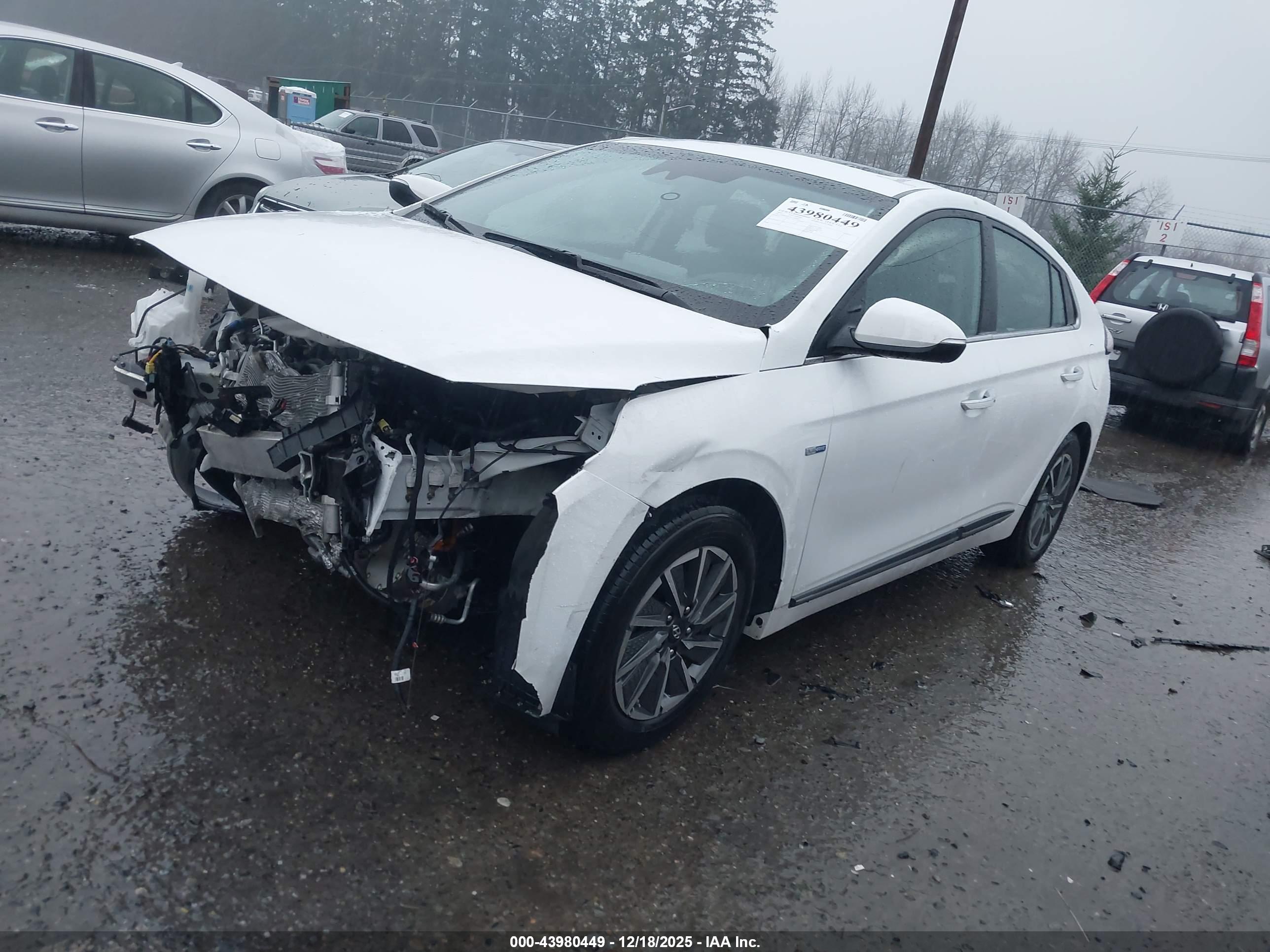 HYUNDAI IONIQ image 2