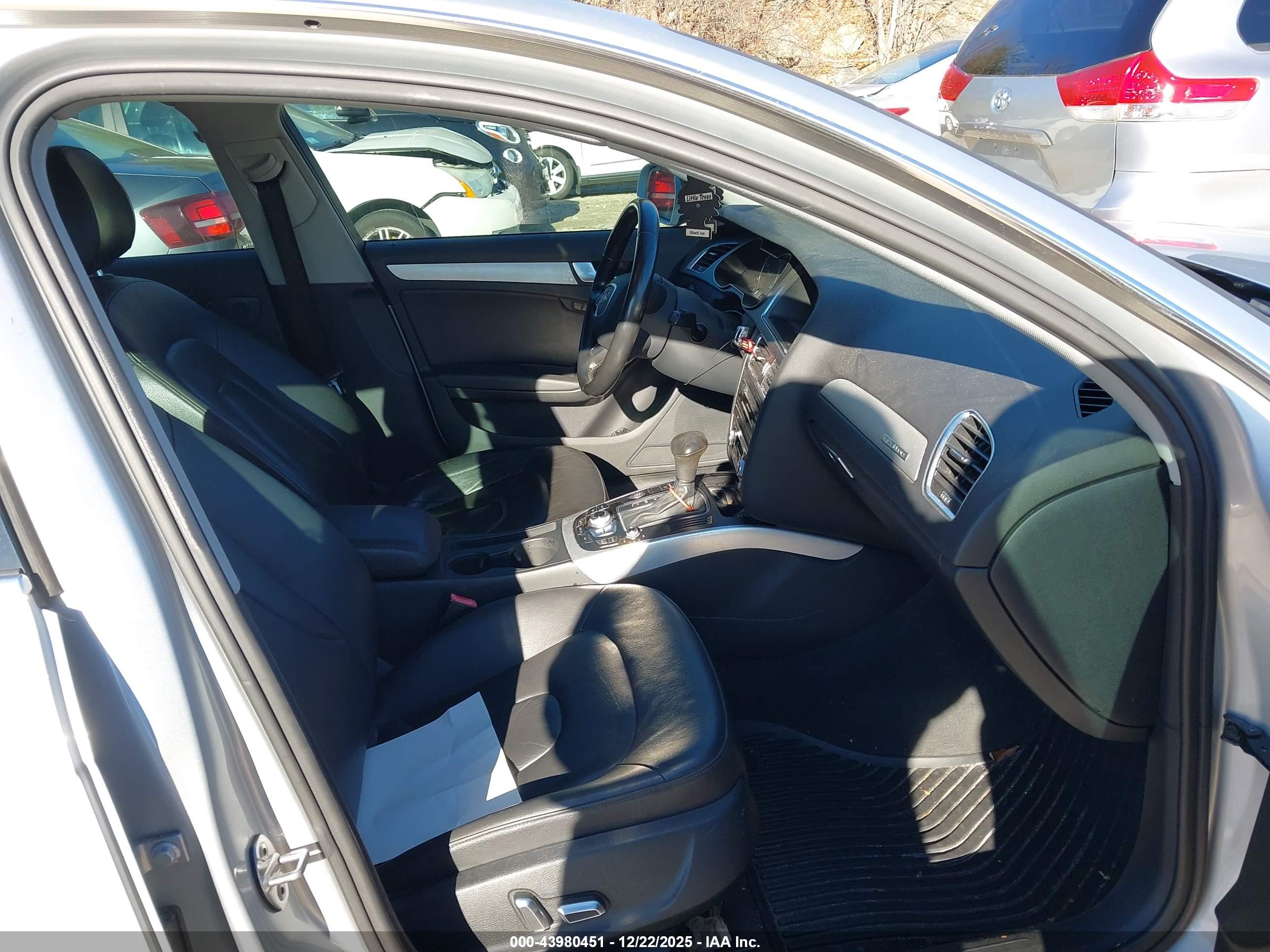 AUDI A4 image 5