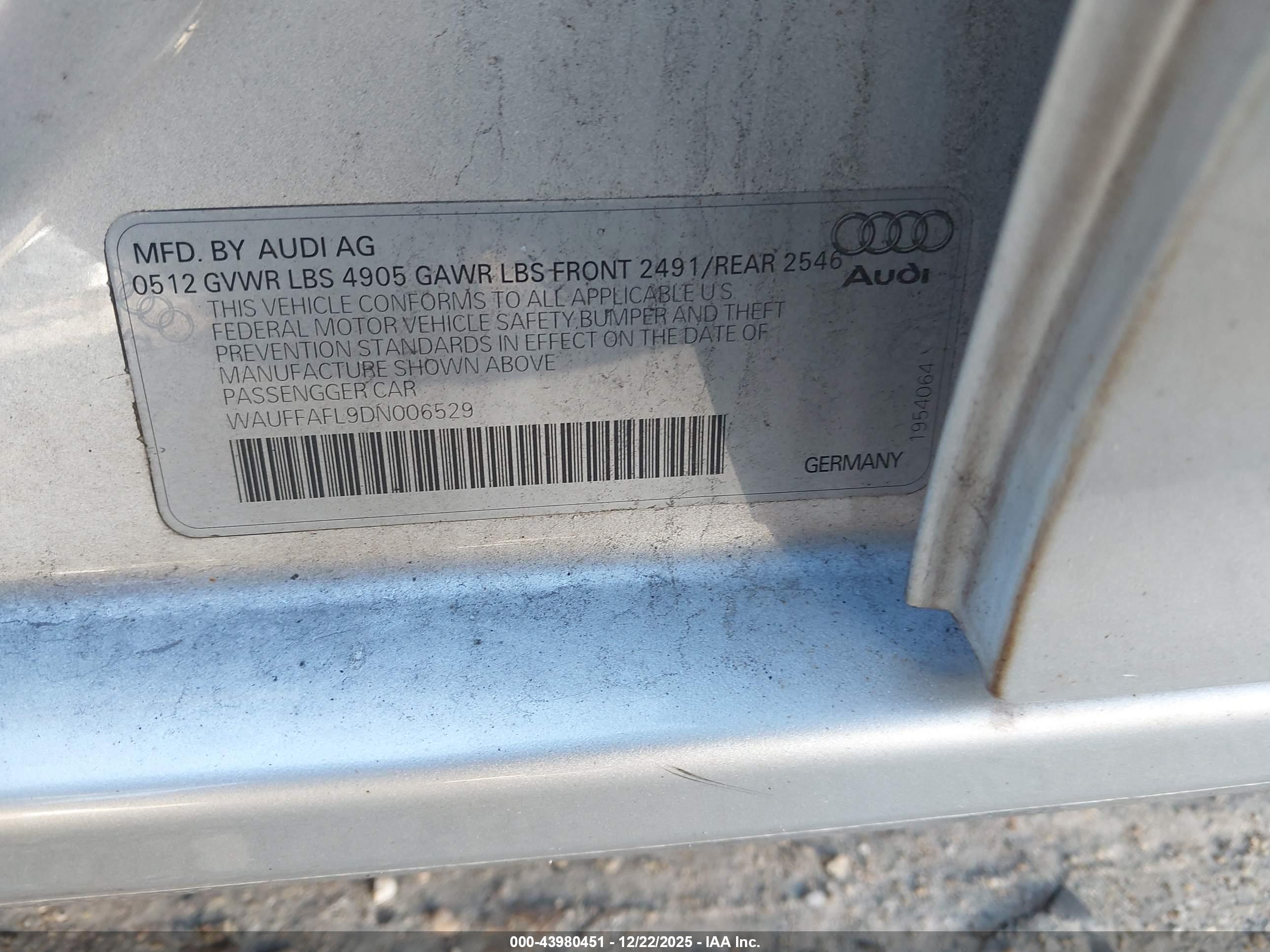 AUDI A4 image 9