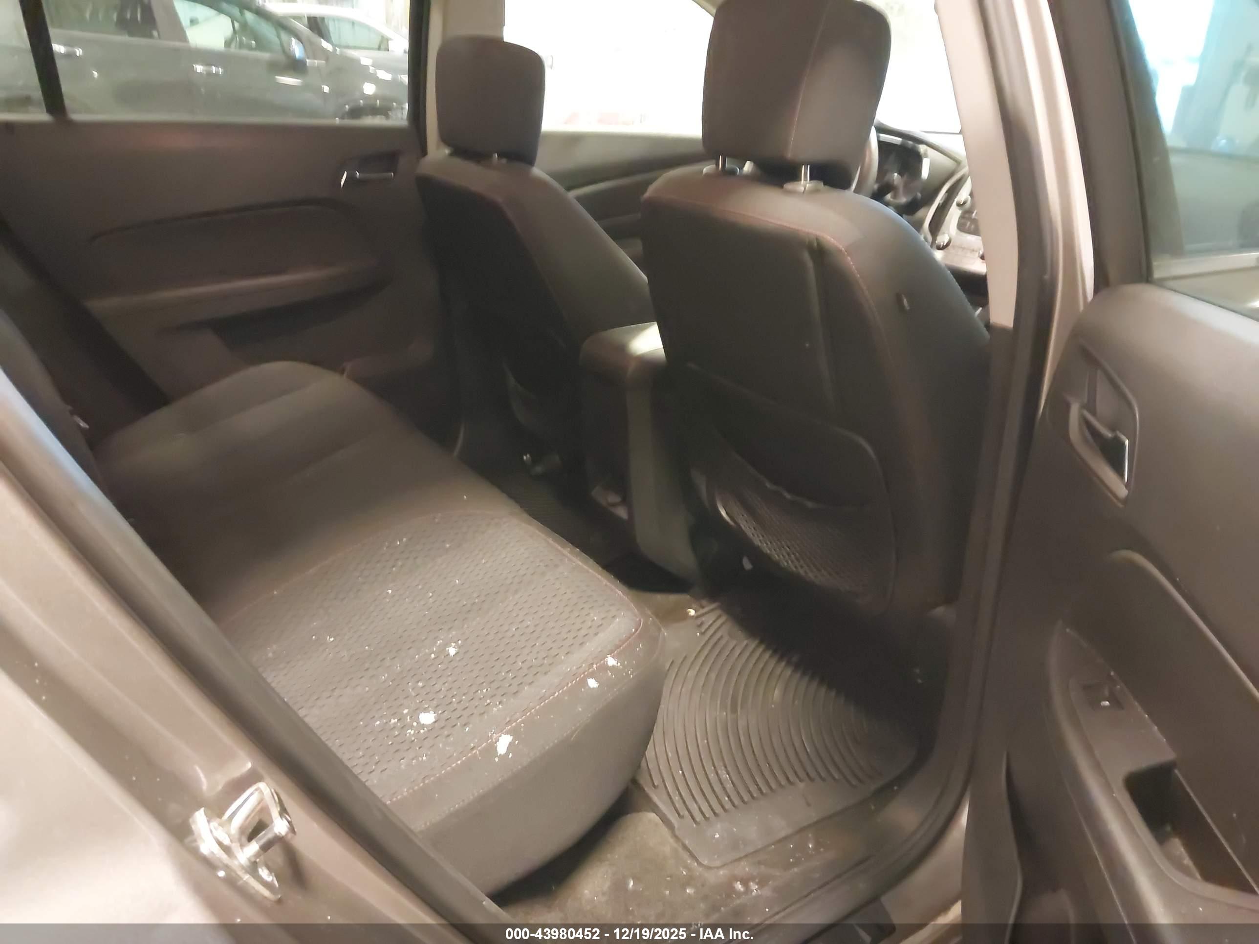 GMC TERRAIN image 8