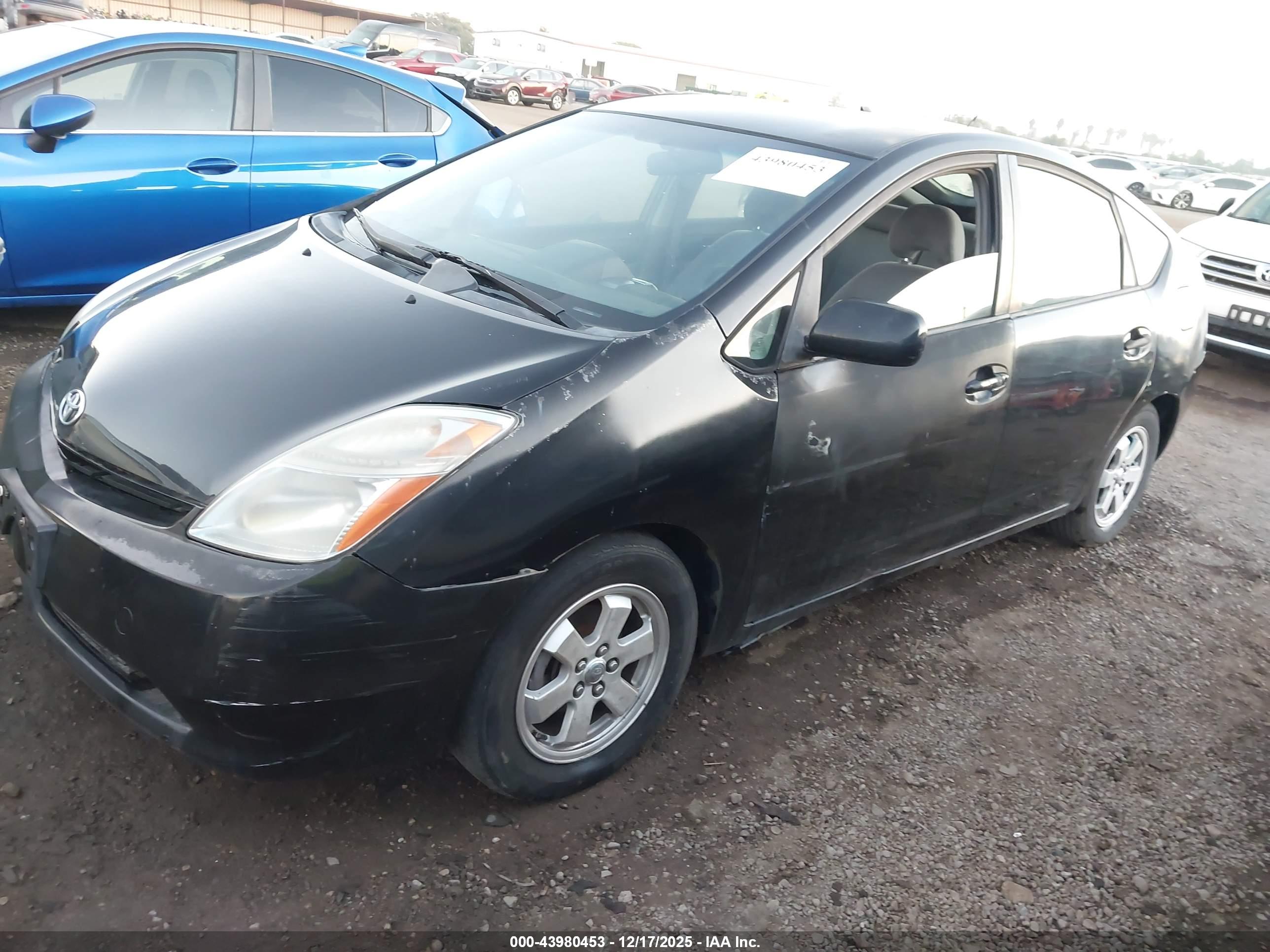 TOYOTA PRIUS image 2