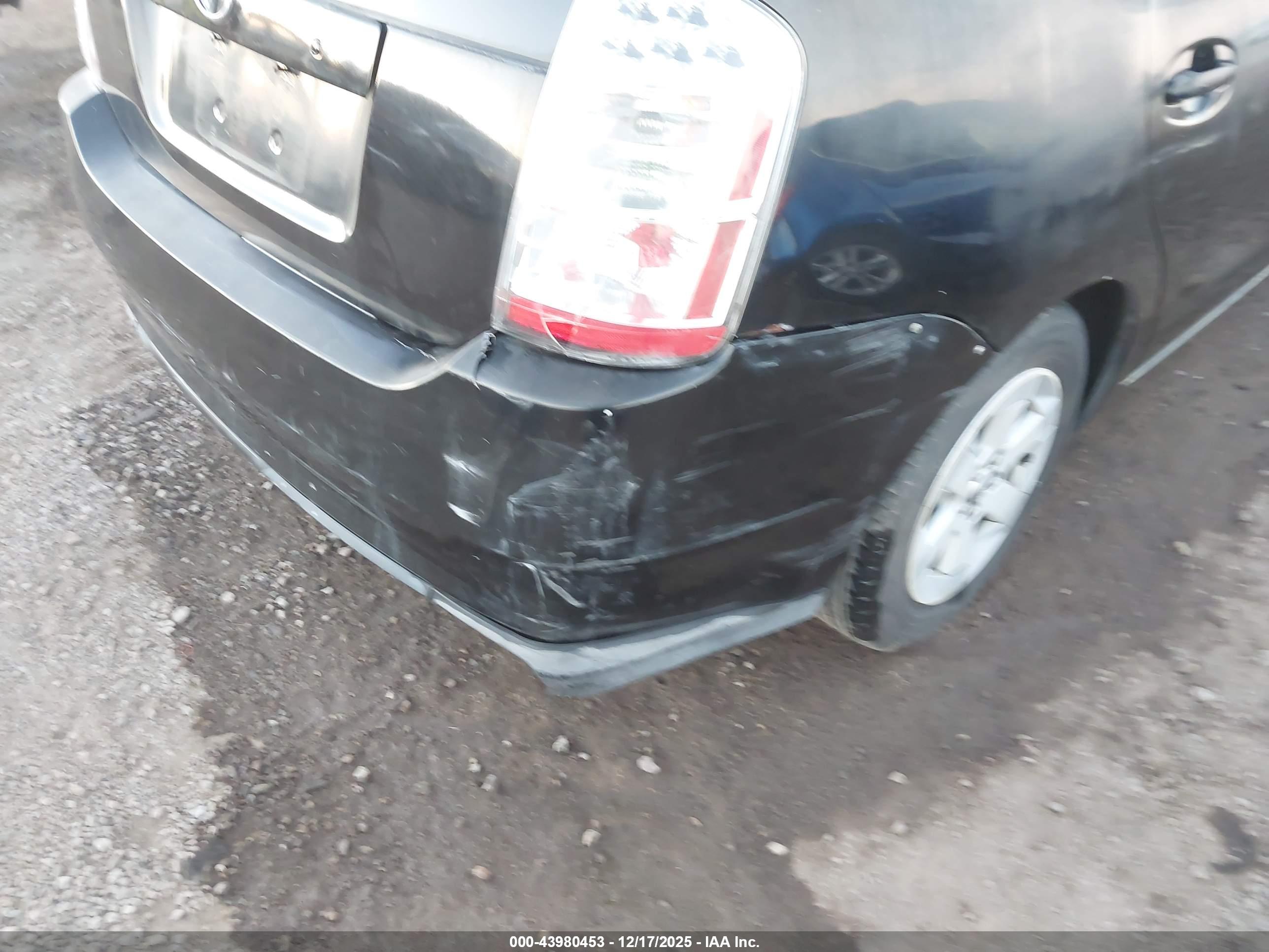 TOYOTA PRIUS image 6