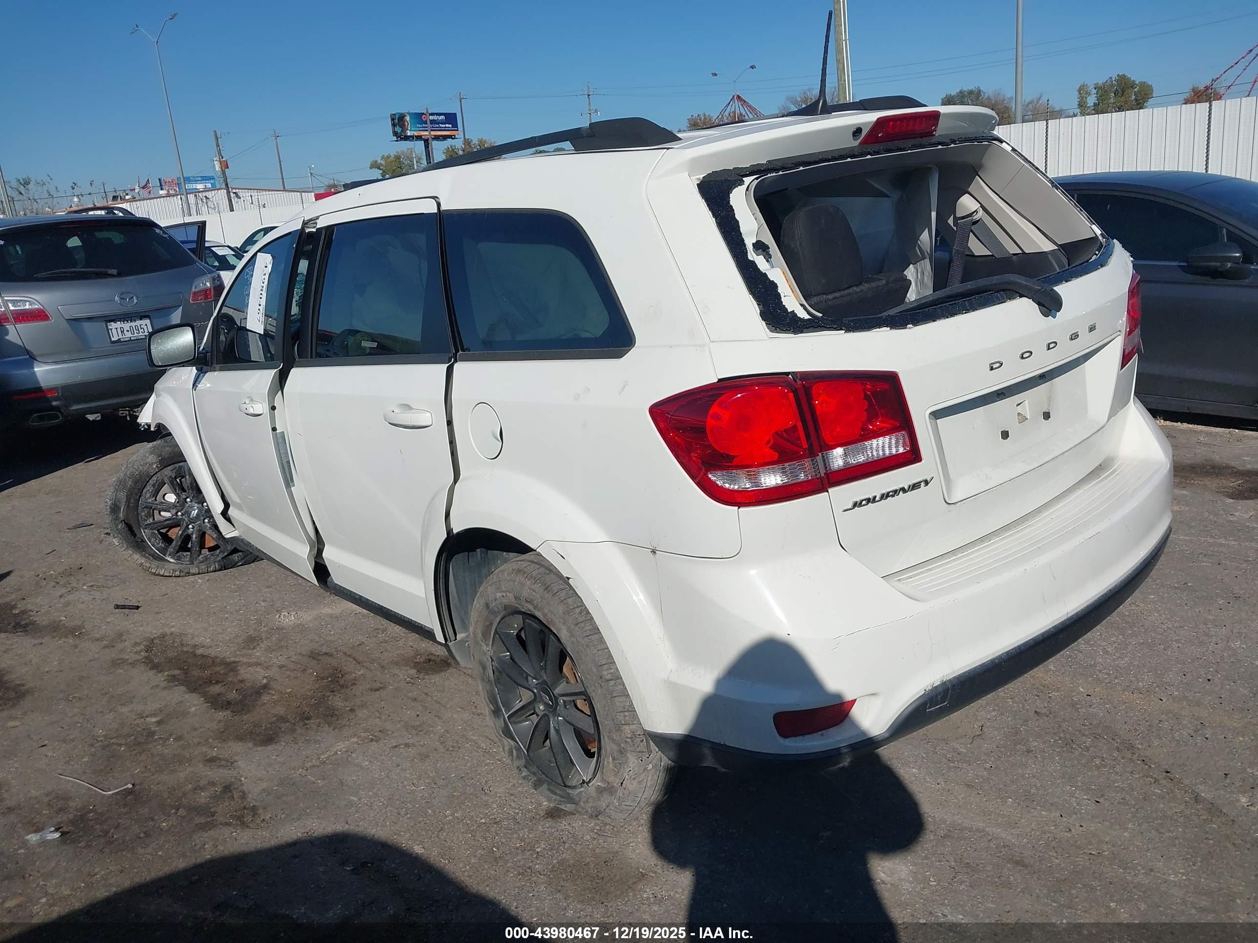 DODGE JOURNEY image 3
