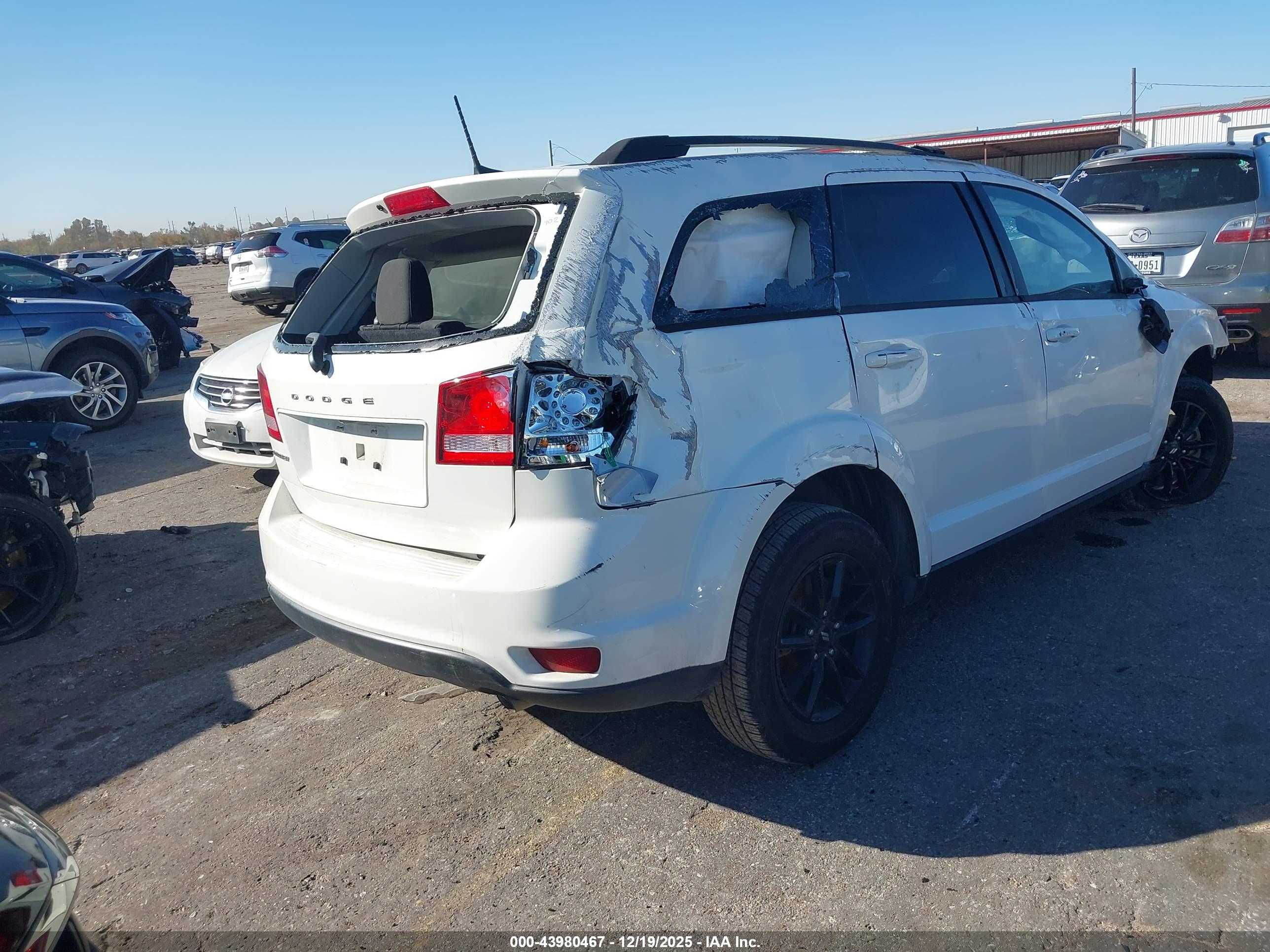 DODGE JOURNEY image 4