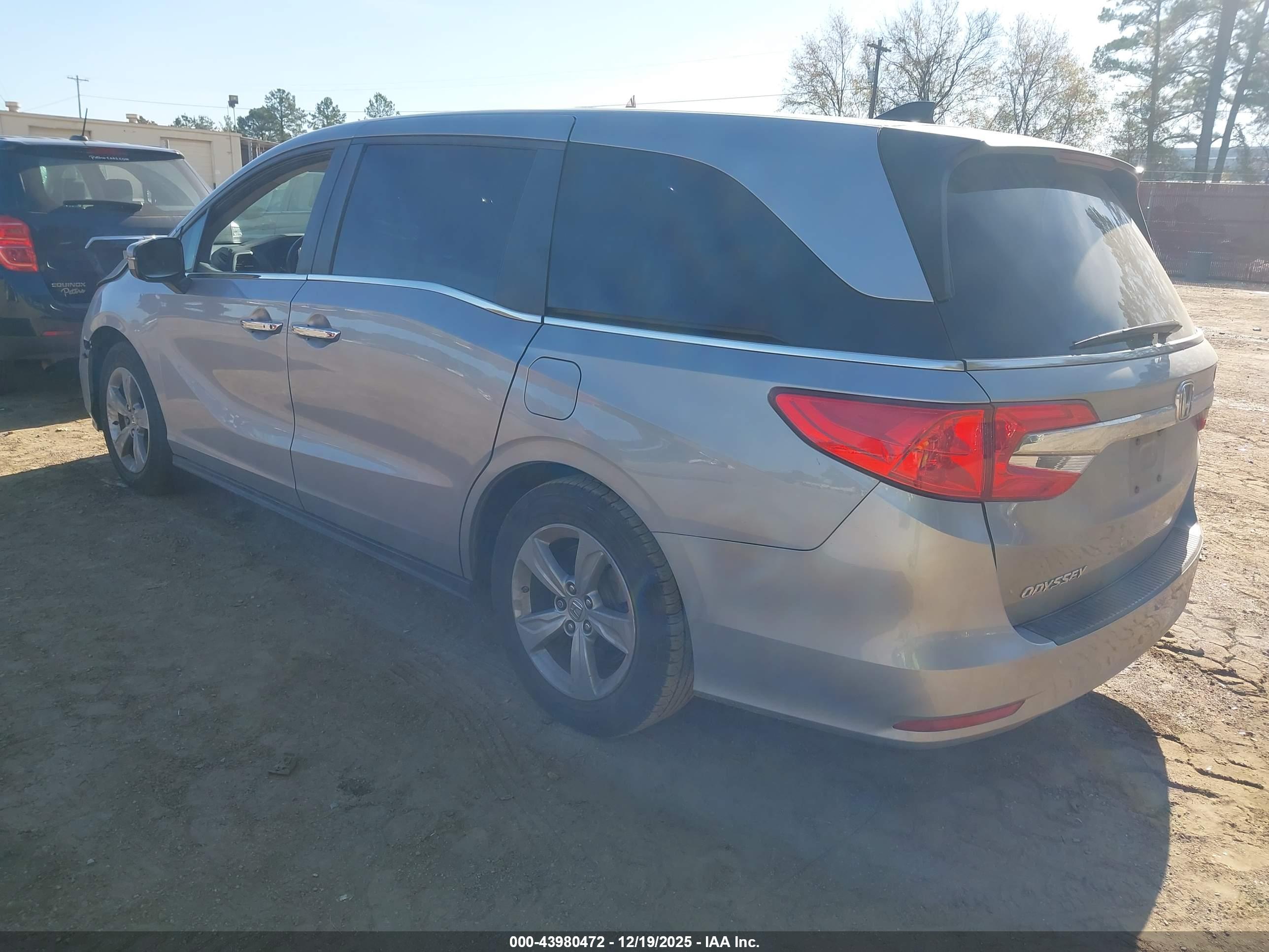 HONDA ODYSSEY image 3
