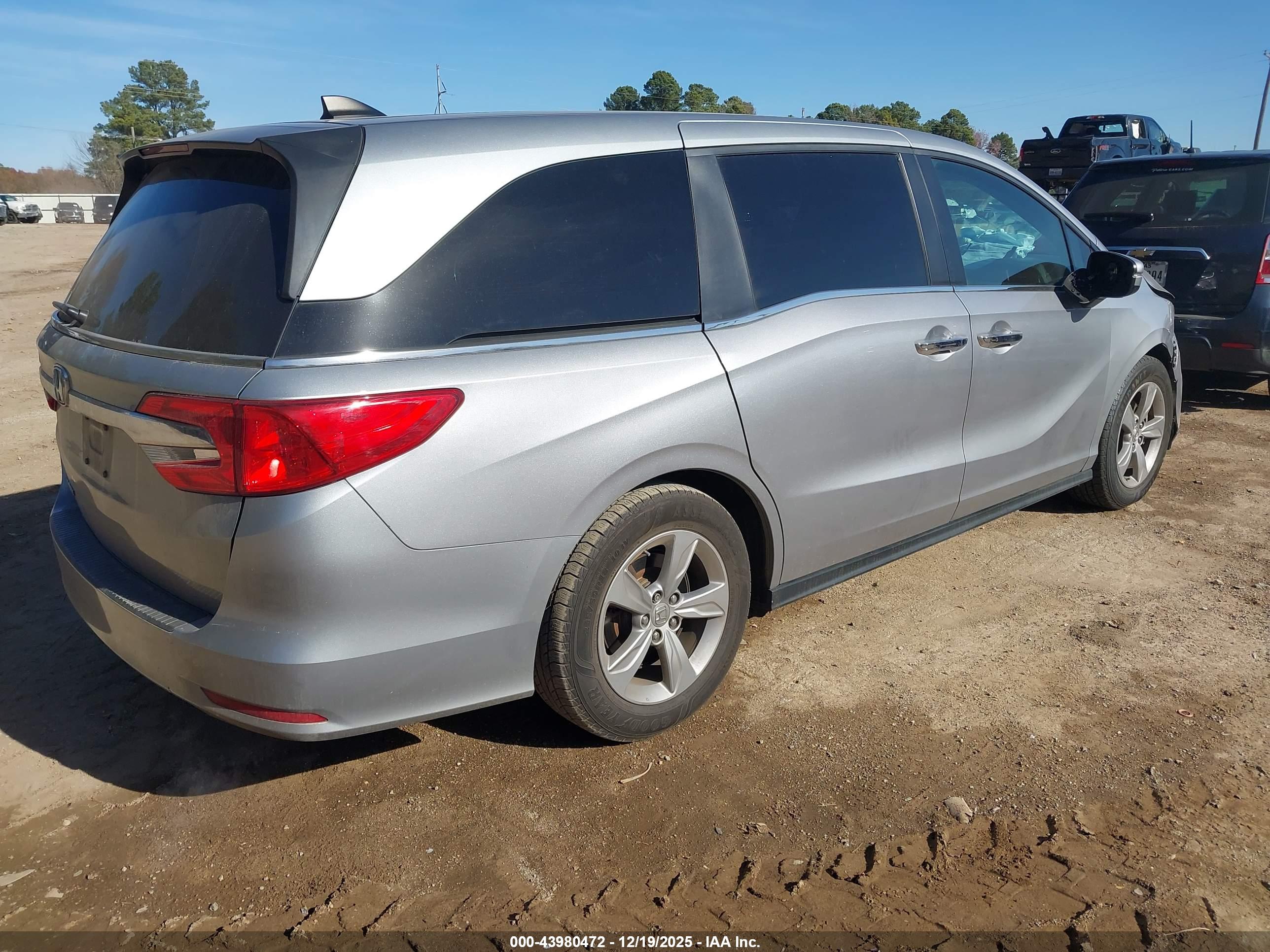 HONDA ODYSSEY image 4