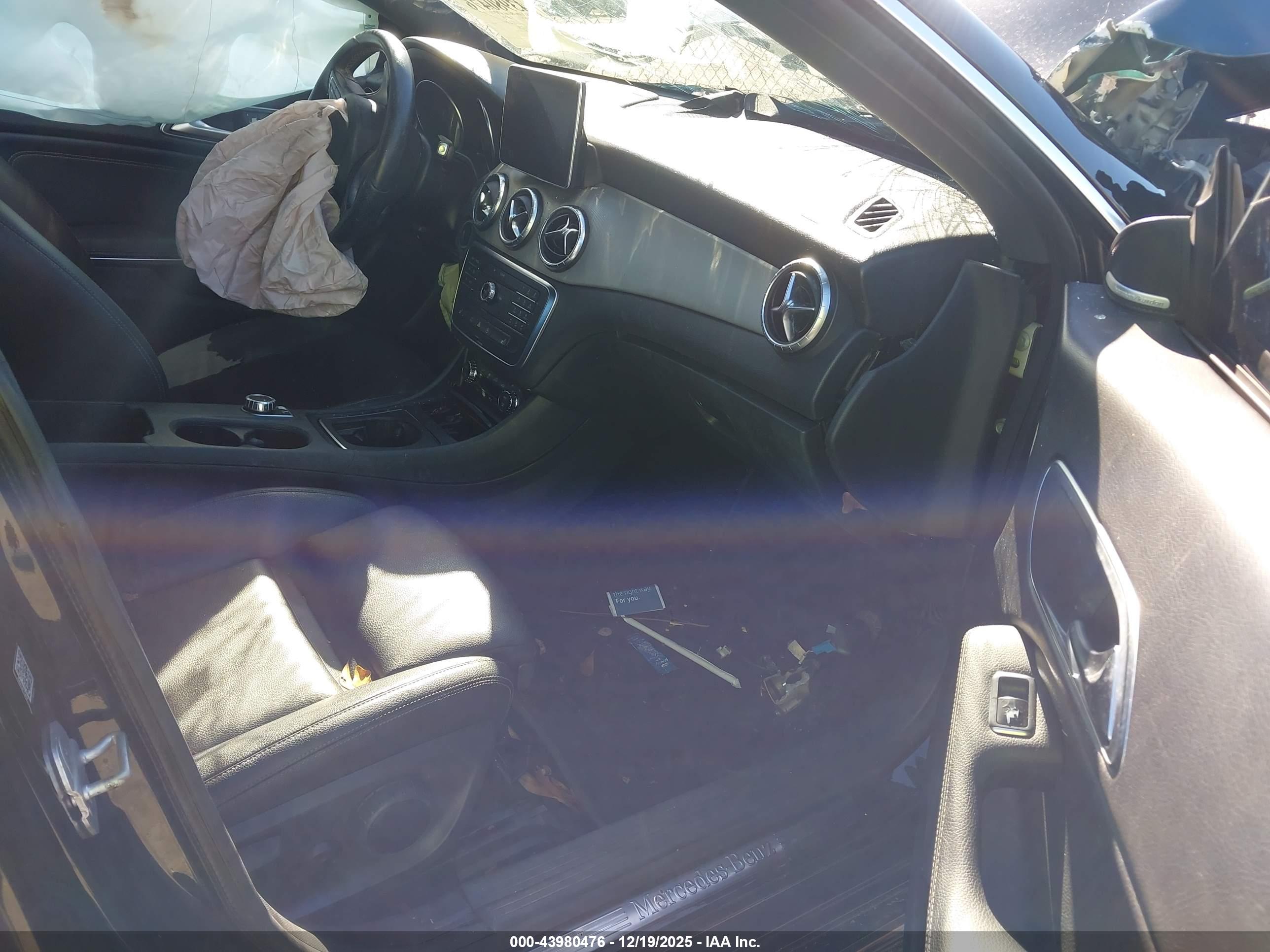MERCEDES-BENZ CLA image 5