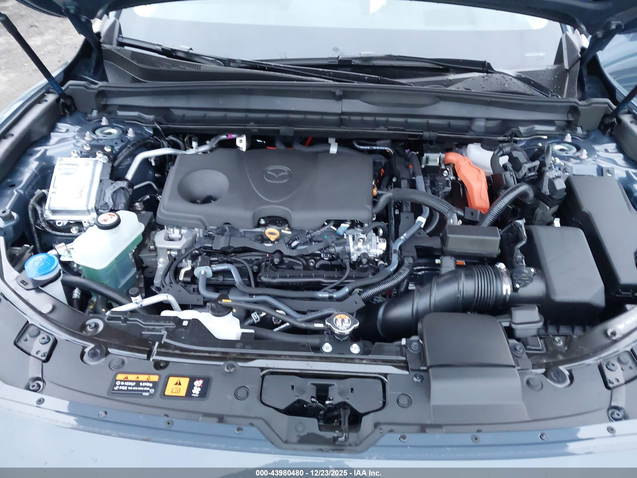 MAZDA CX-50 image 10