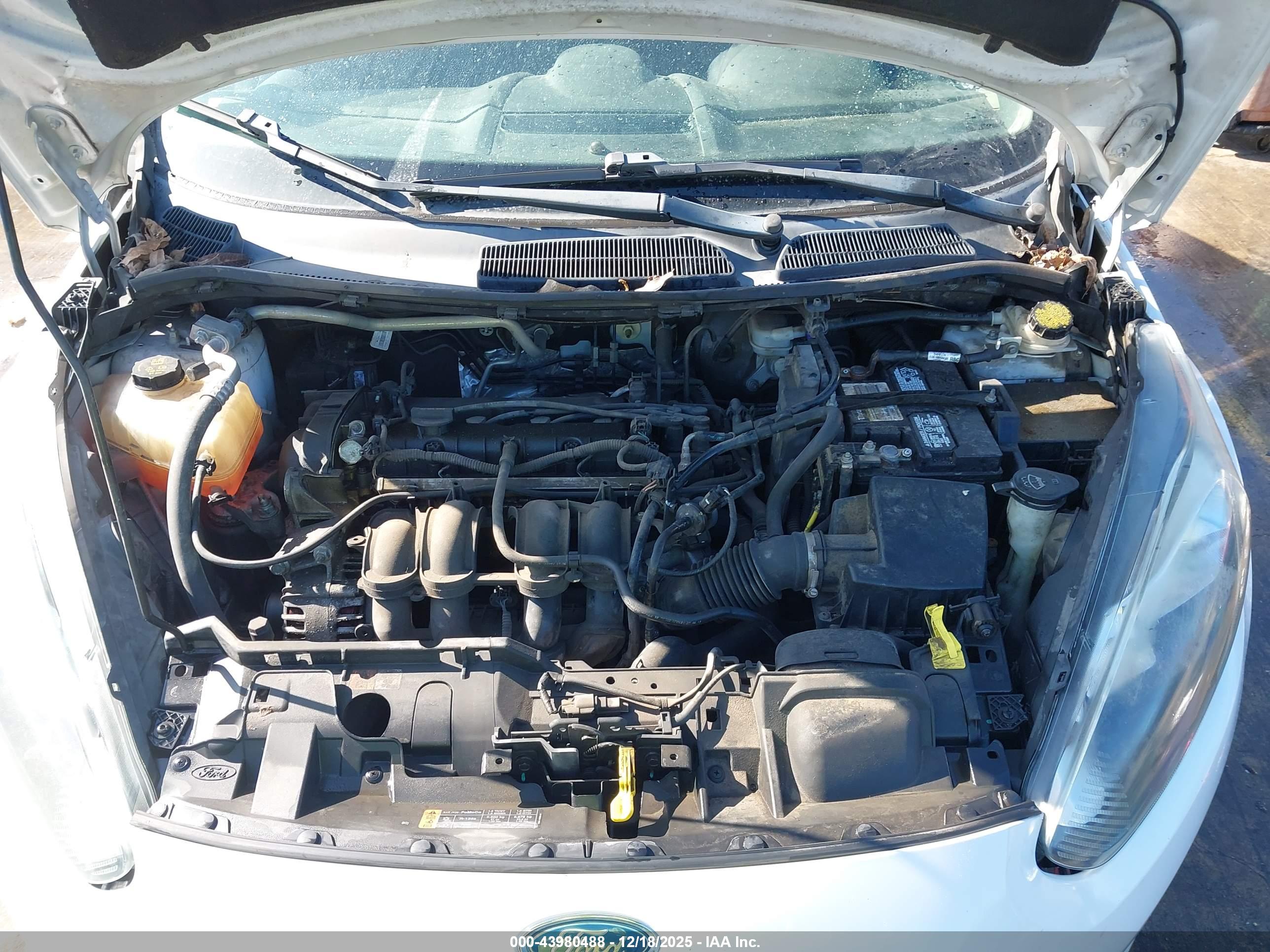 FORD FIESTA image 10