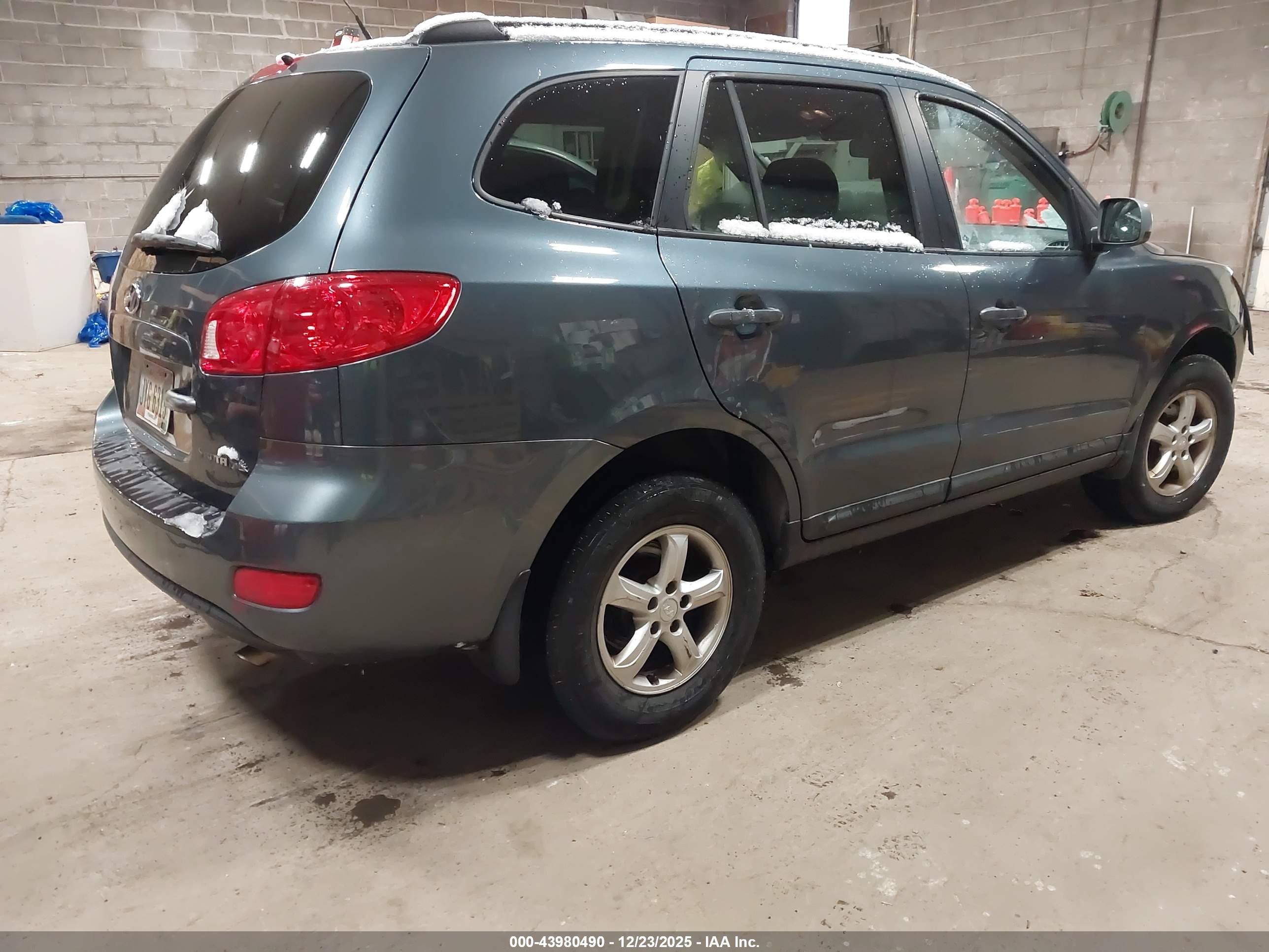 HYUNDAI SANTA image 4