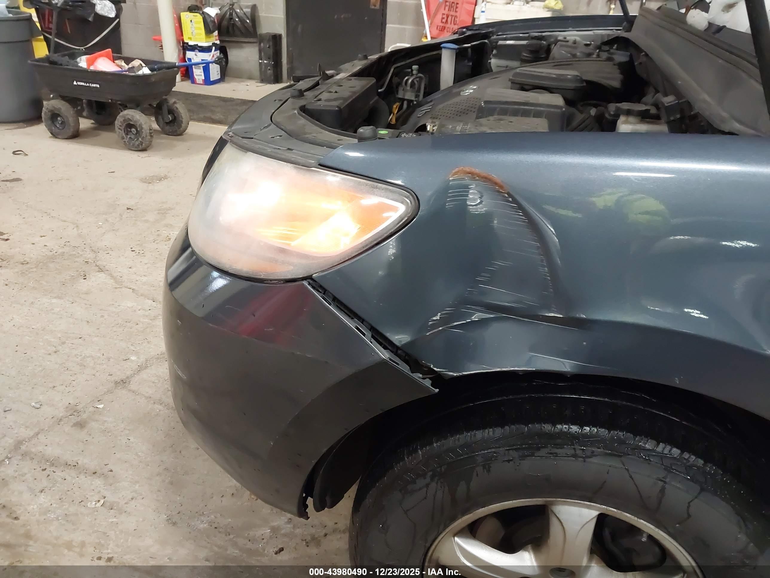 HYUNDAI SANTA image 6