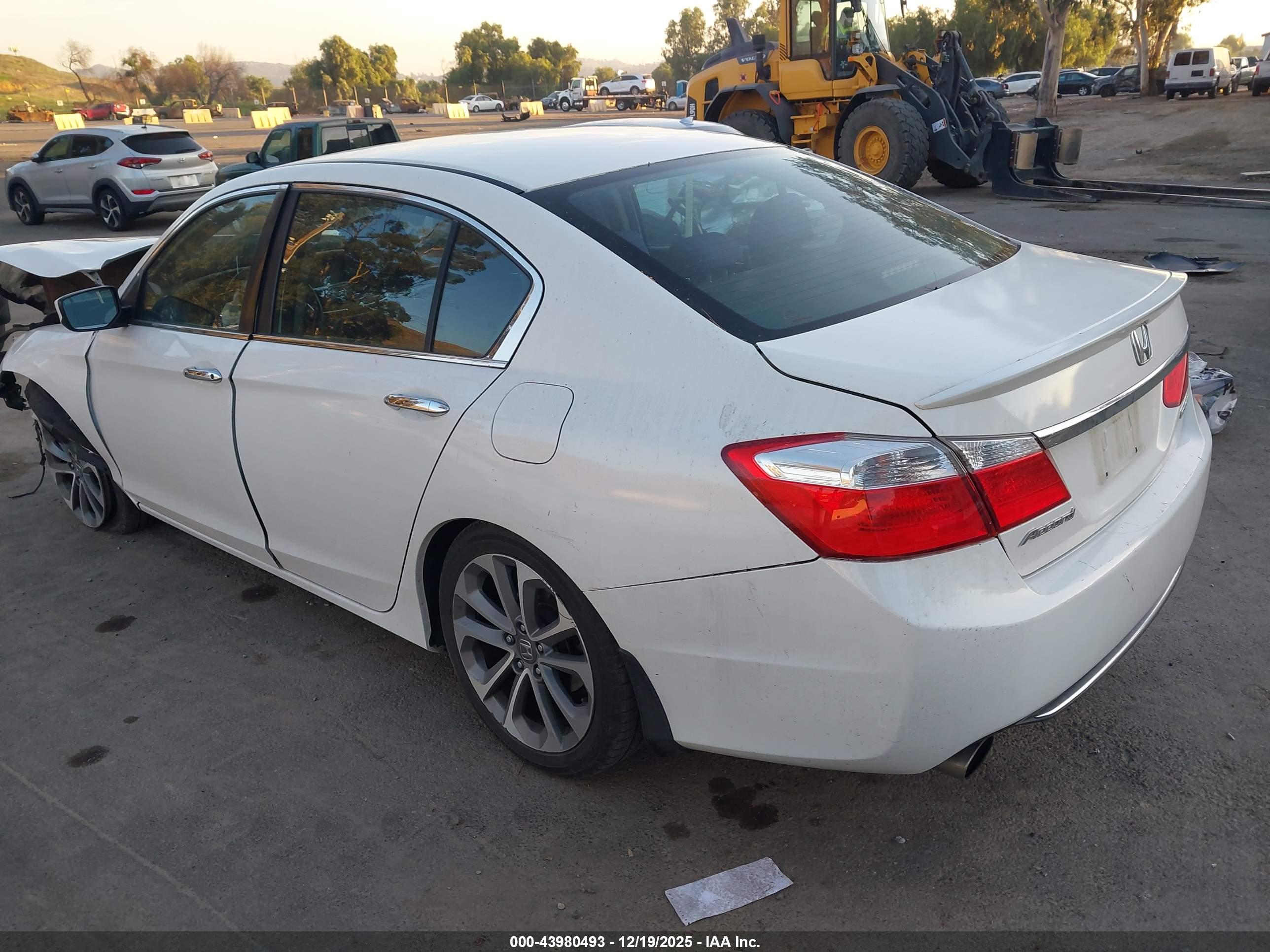HONDA ACCORD image 3