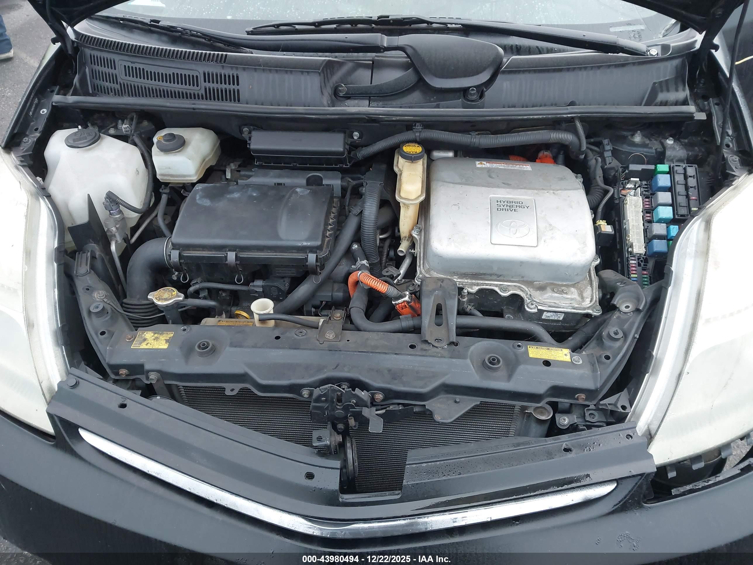 TOYOTA PRIUS image 10