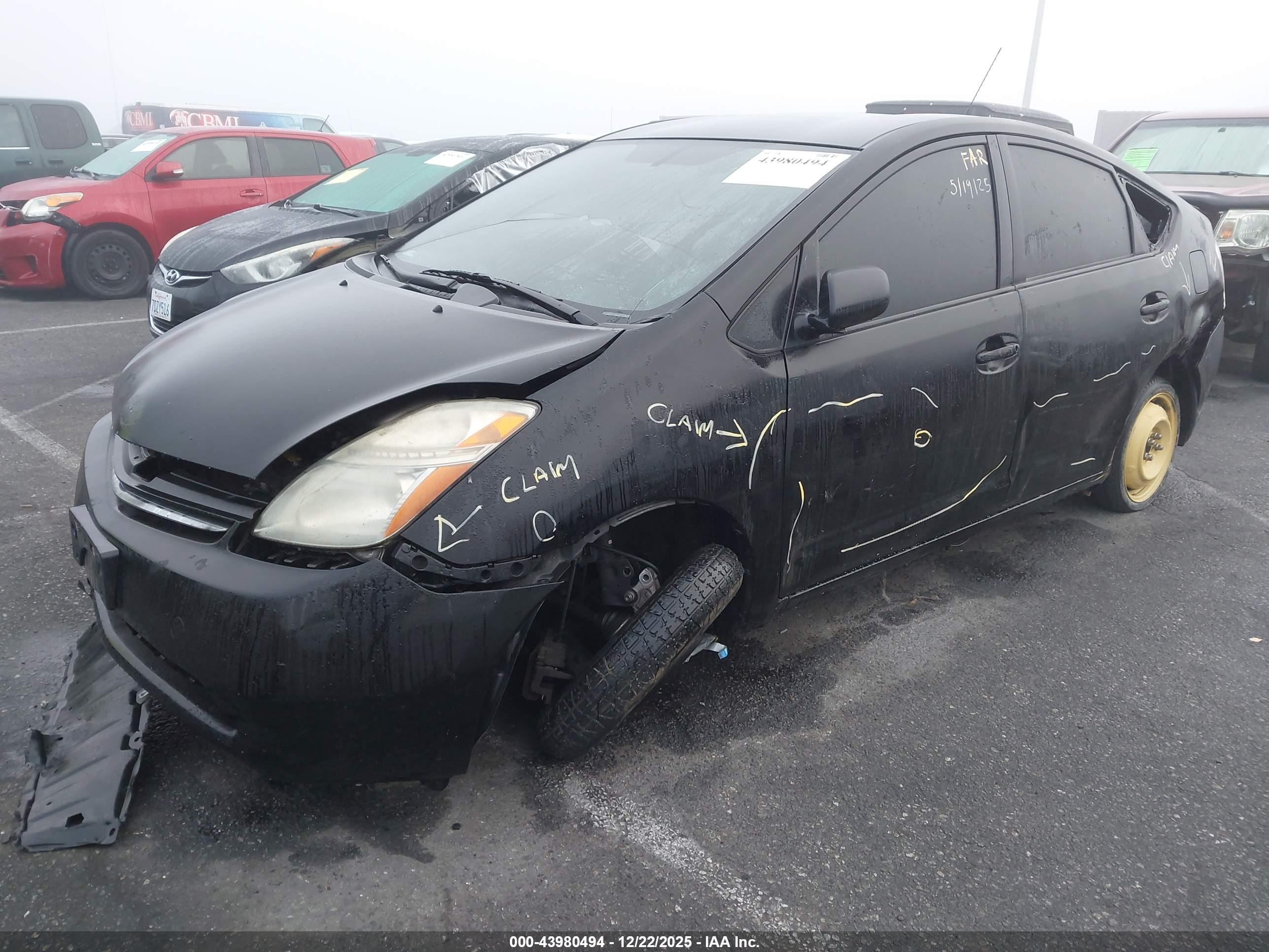 TOYOTA PRIUS image 2