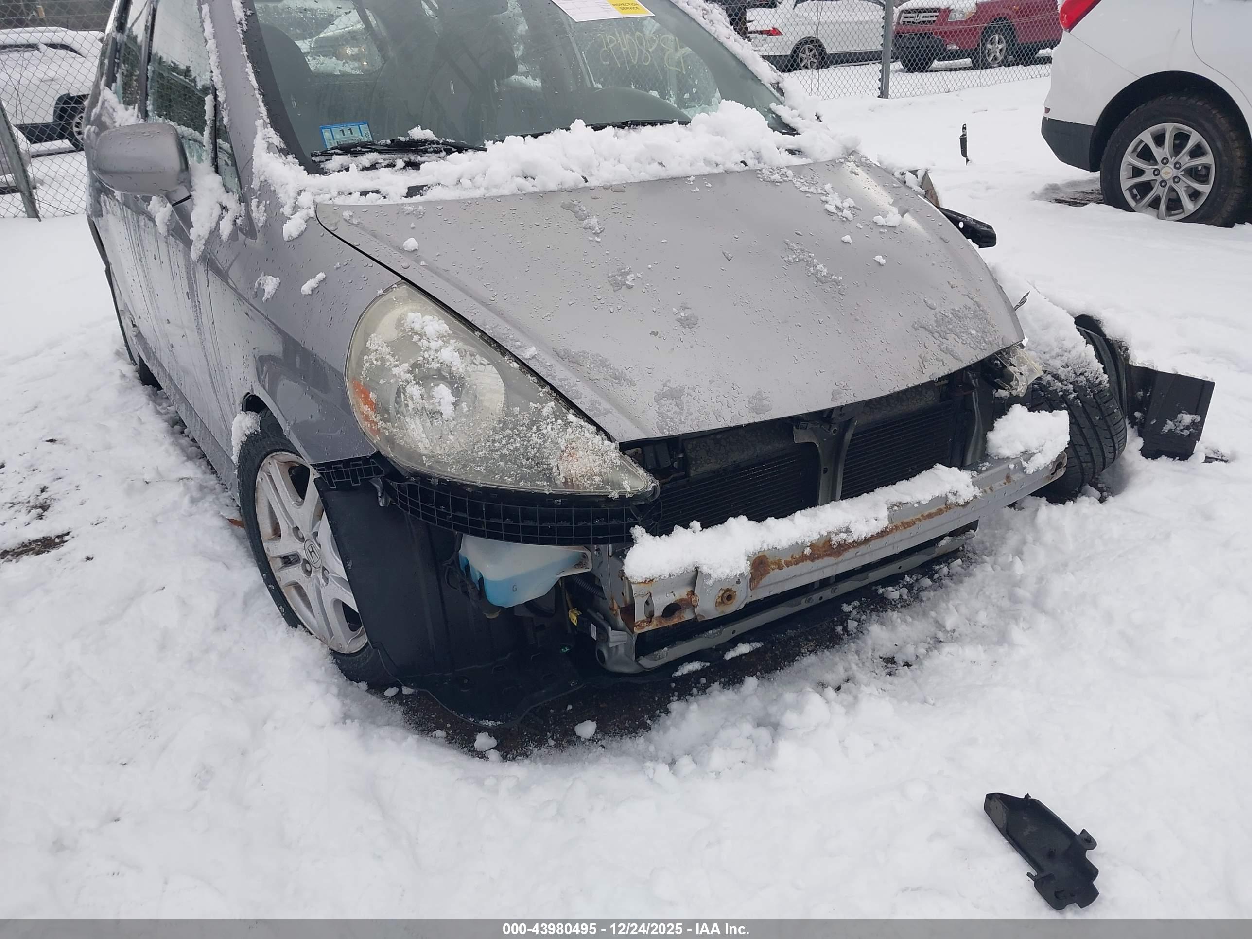HONDA FIT image 6