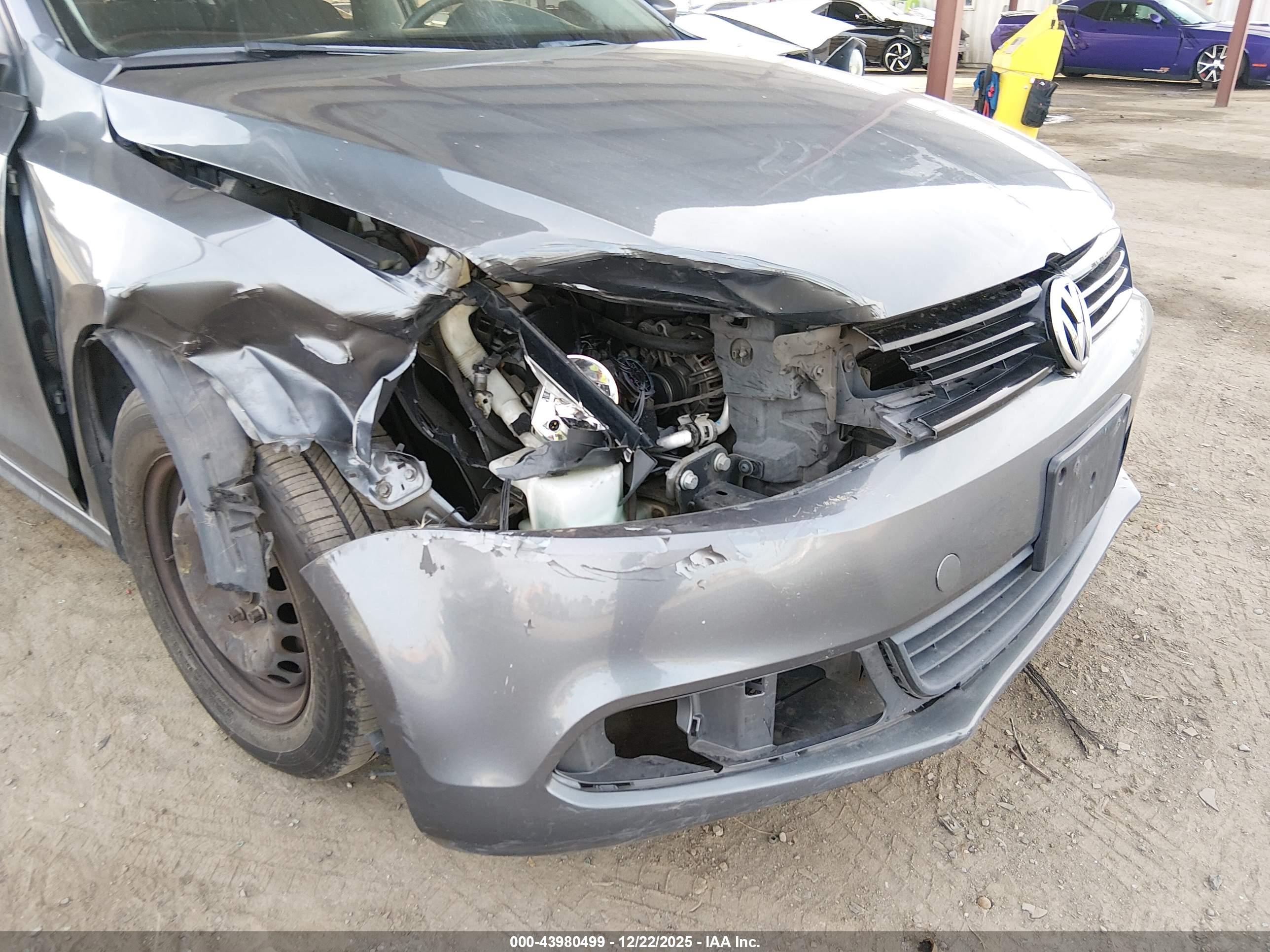 VOLKSWAGEN JETTA image 6