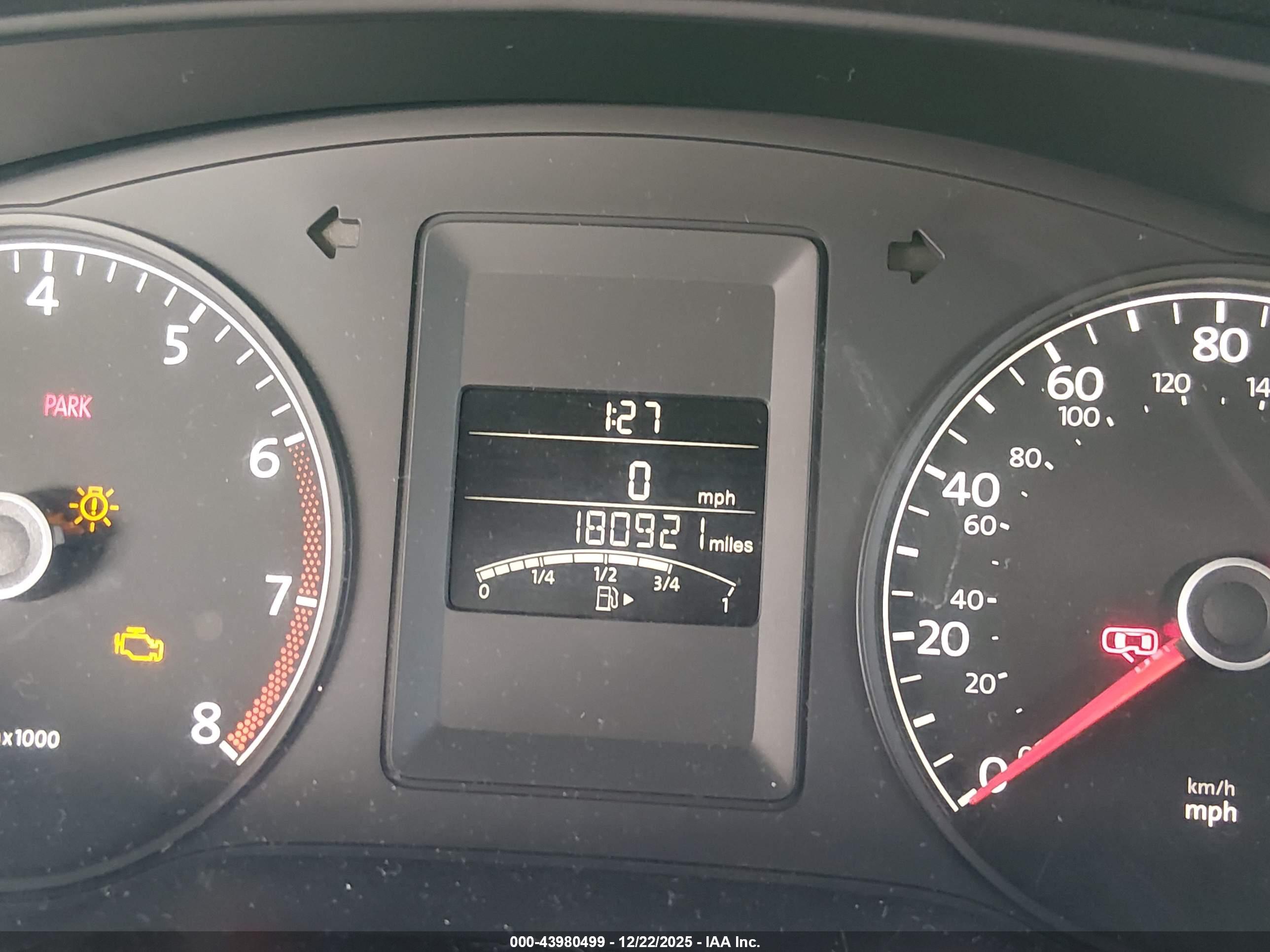VOLKSWAGEN JETTA image 7