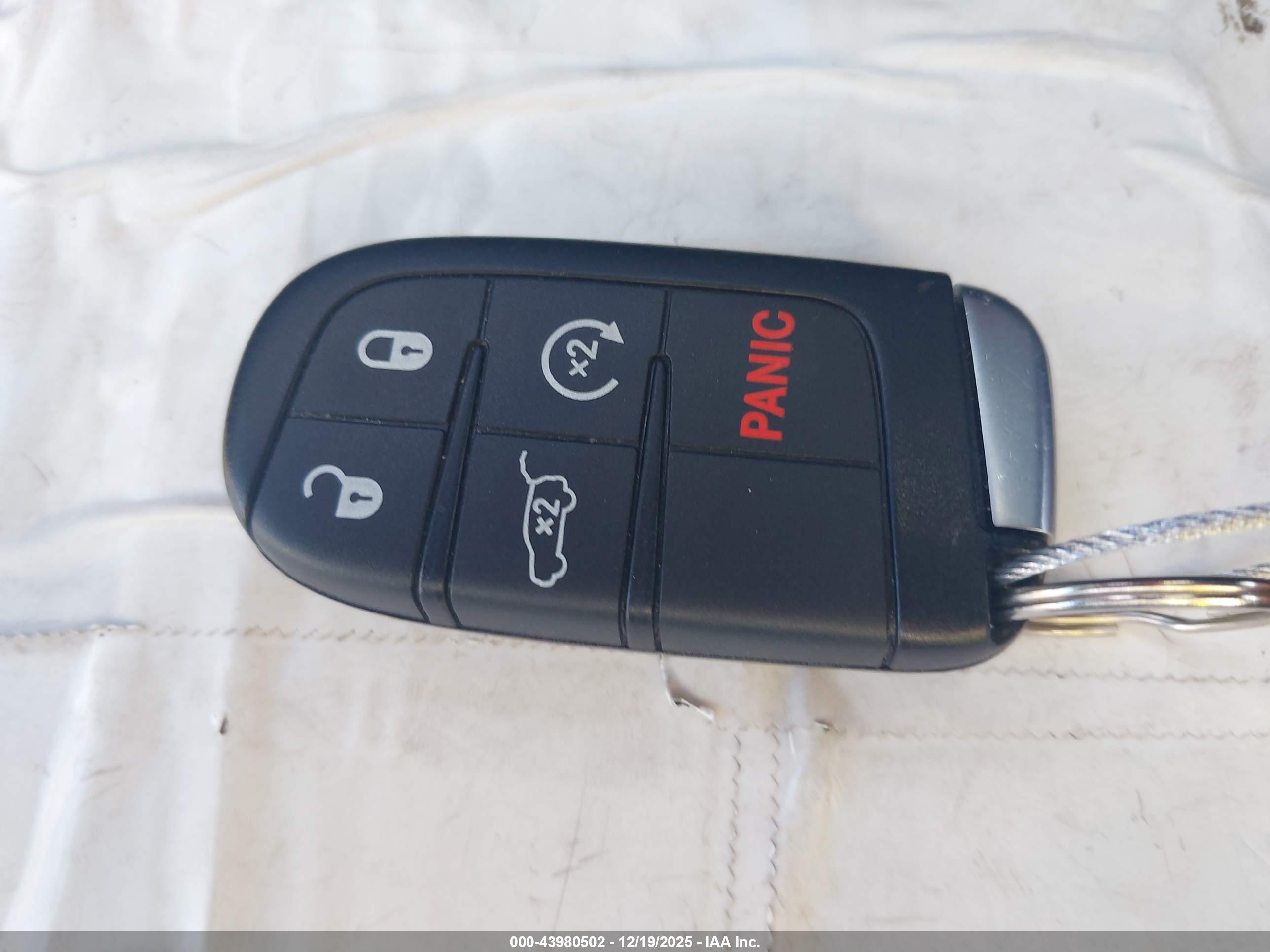 JEEP GRAND image 11