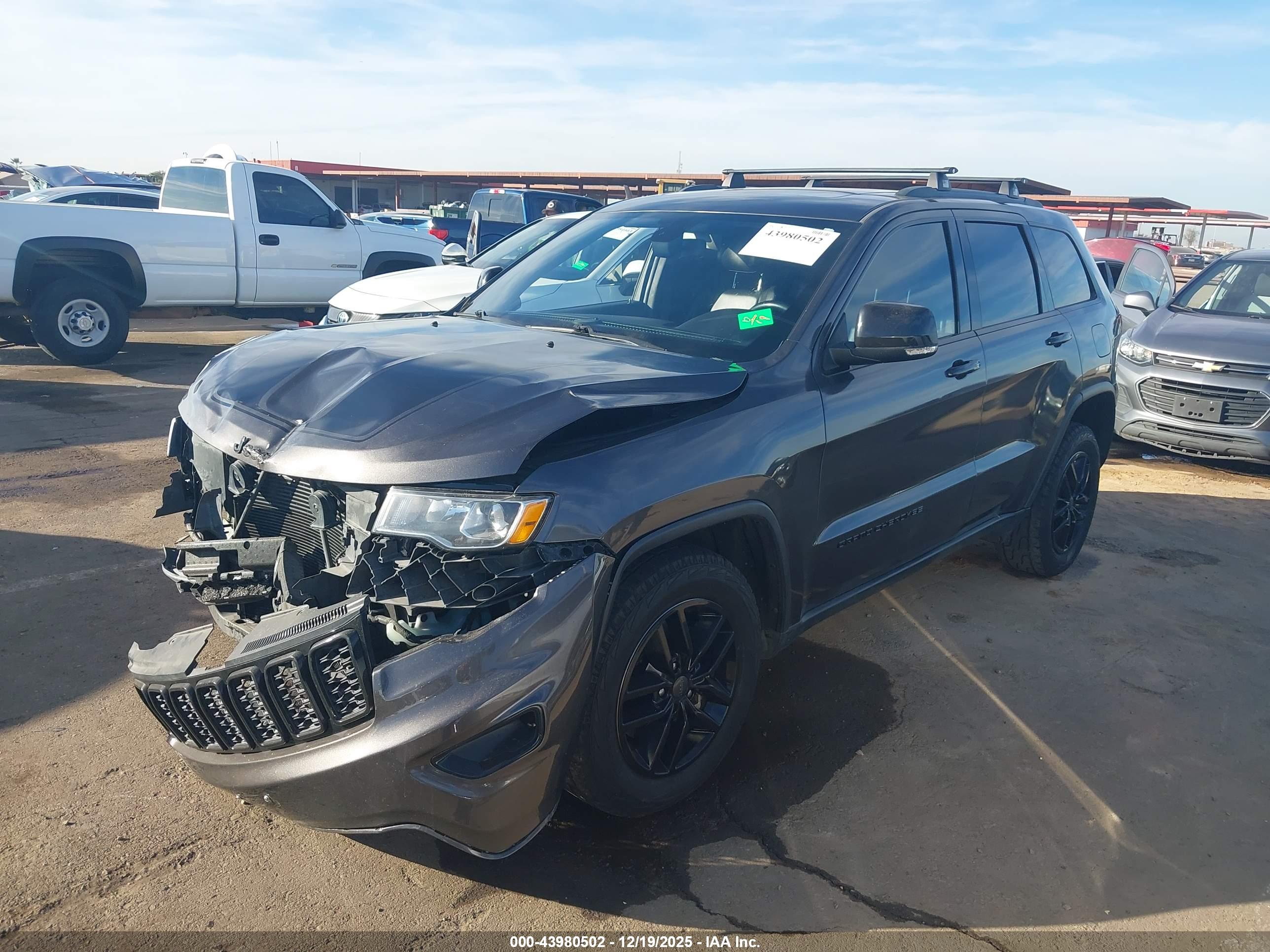 JEEP GRAND image 2