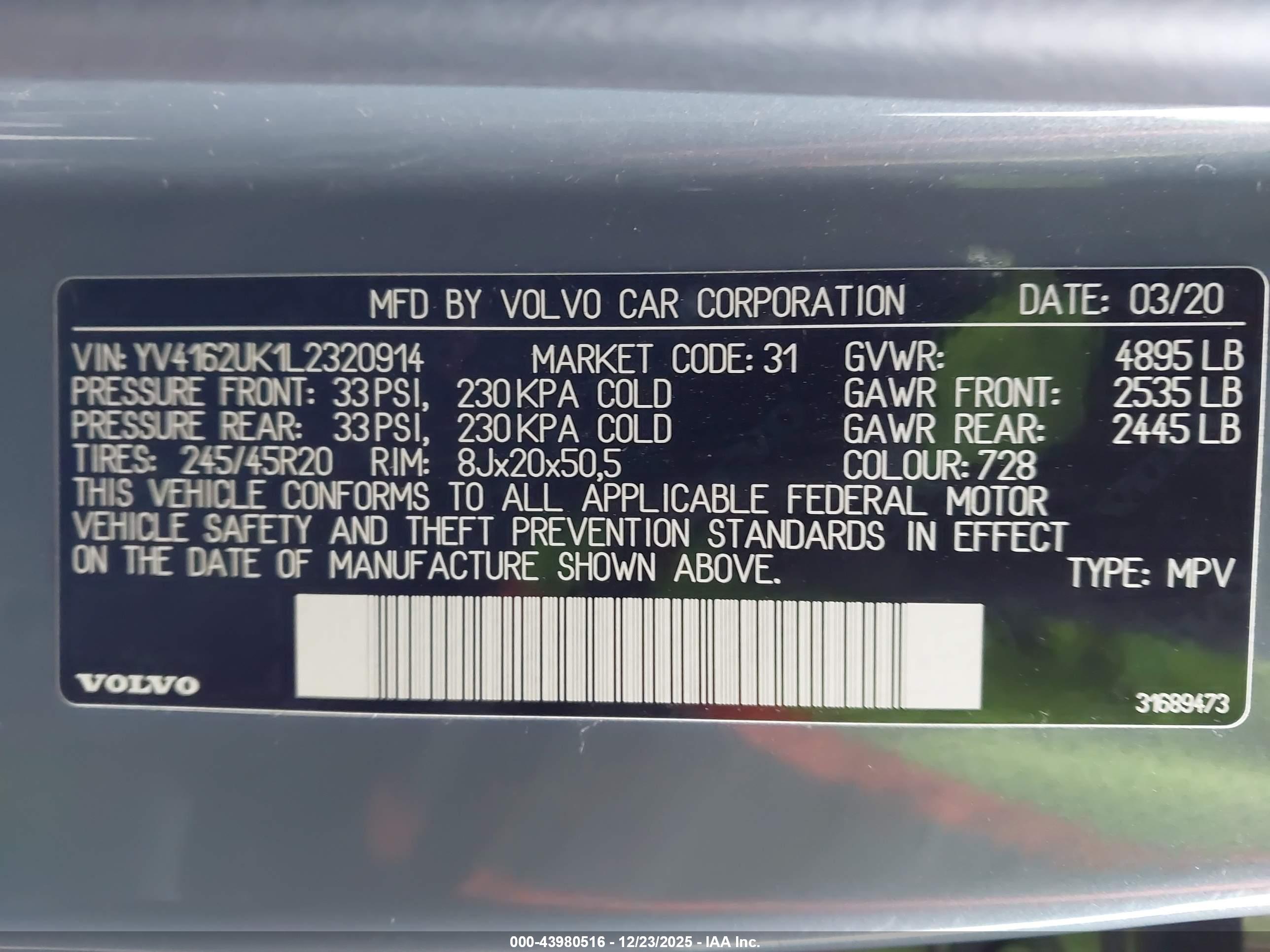 VOLVO XC40 image 9