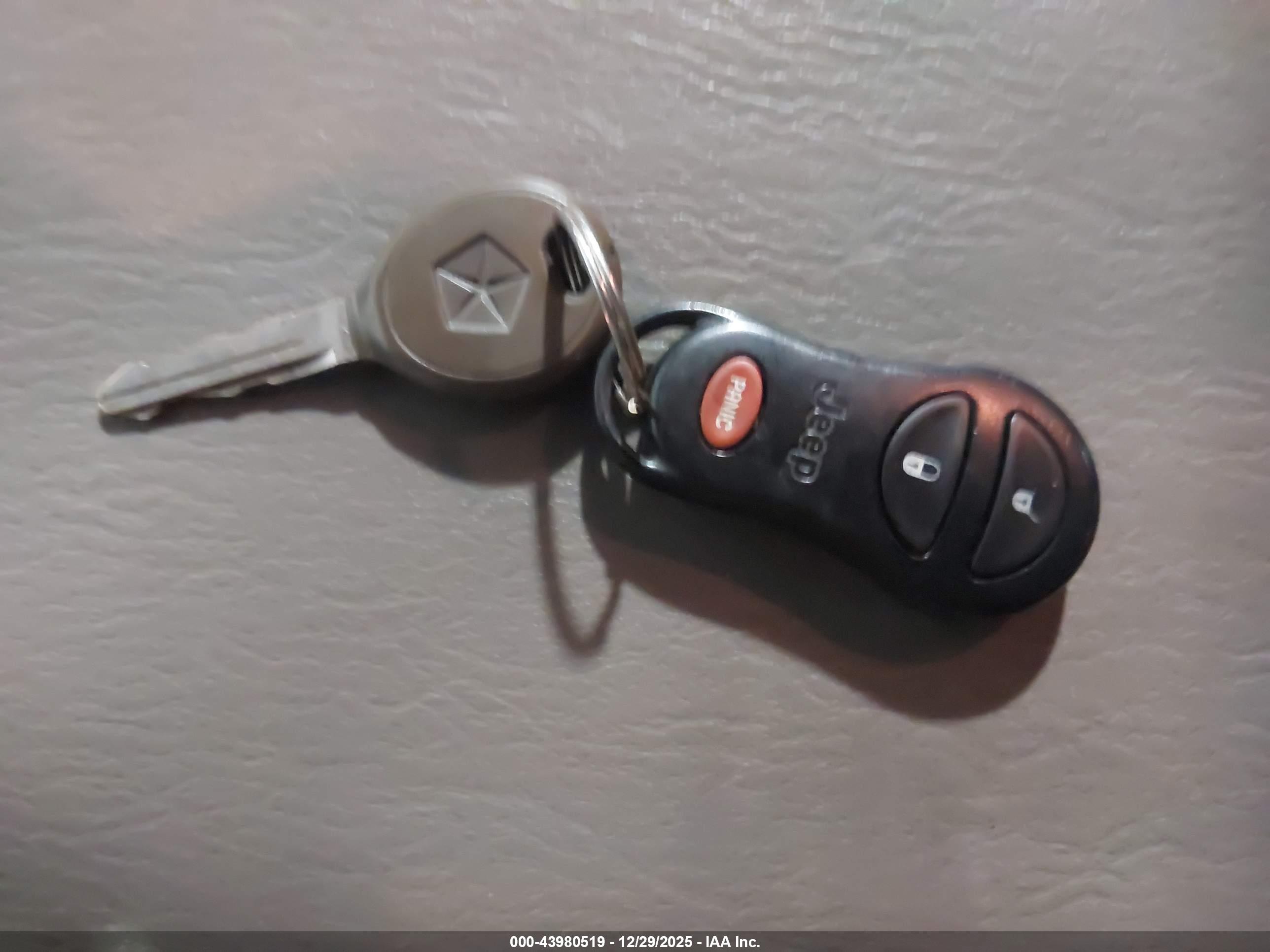 JEEP GRAND image 11