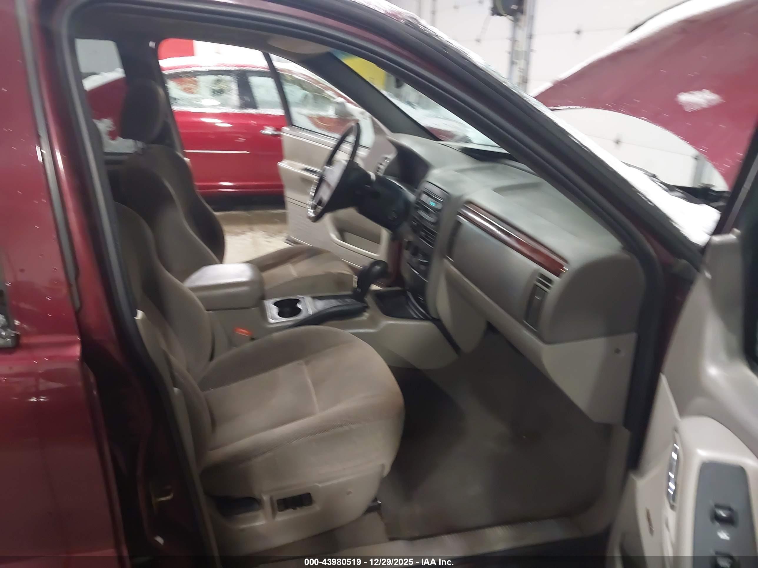 JEEP GRAND image 5