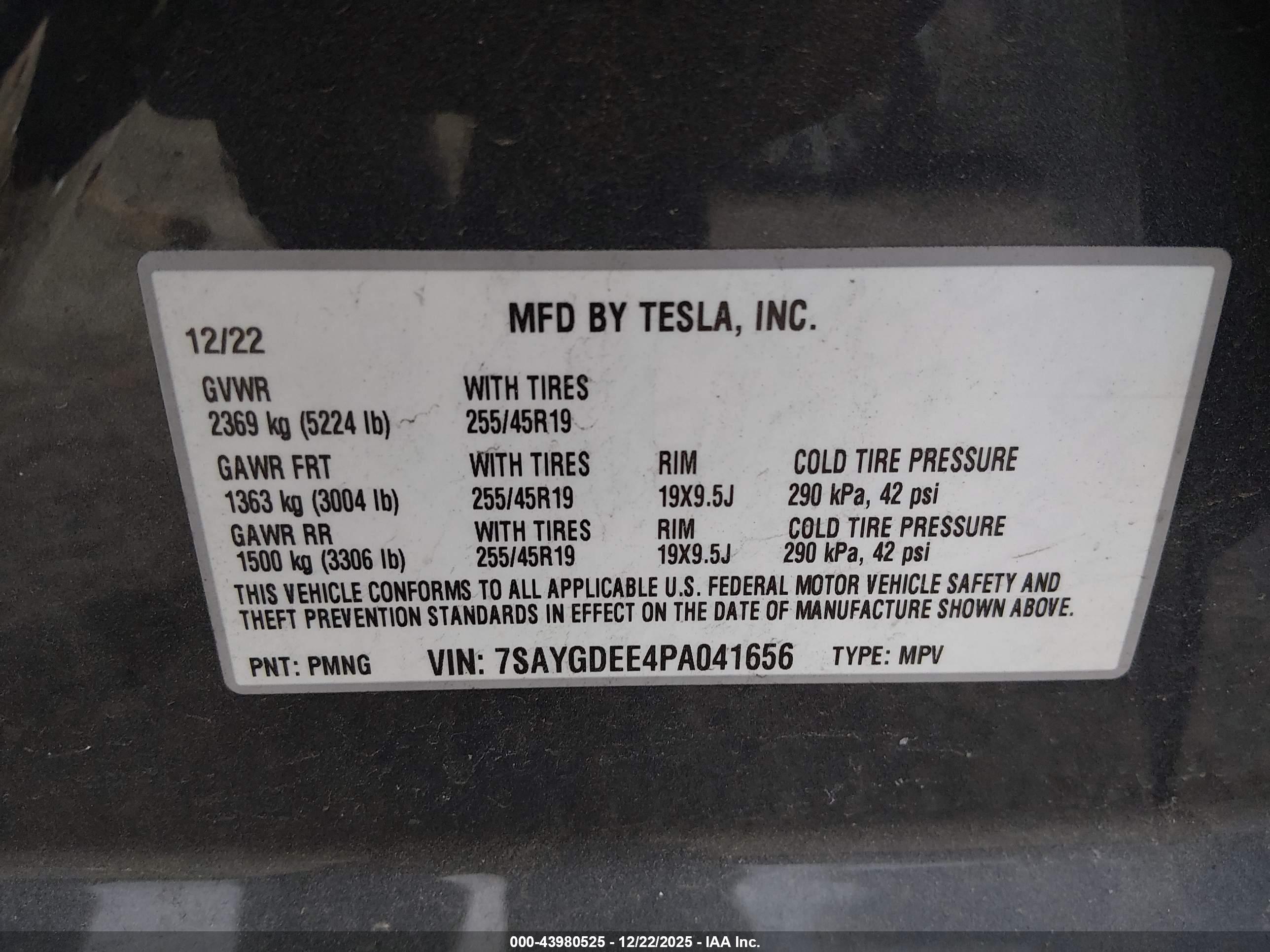 TESLA MODEL image 9