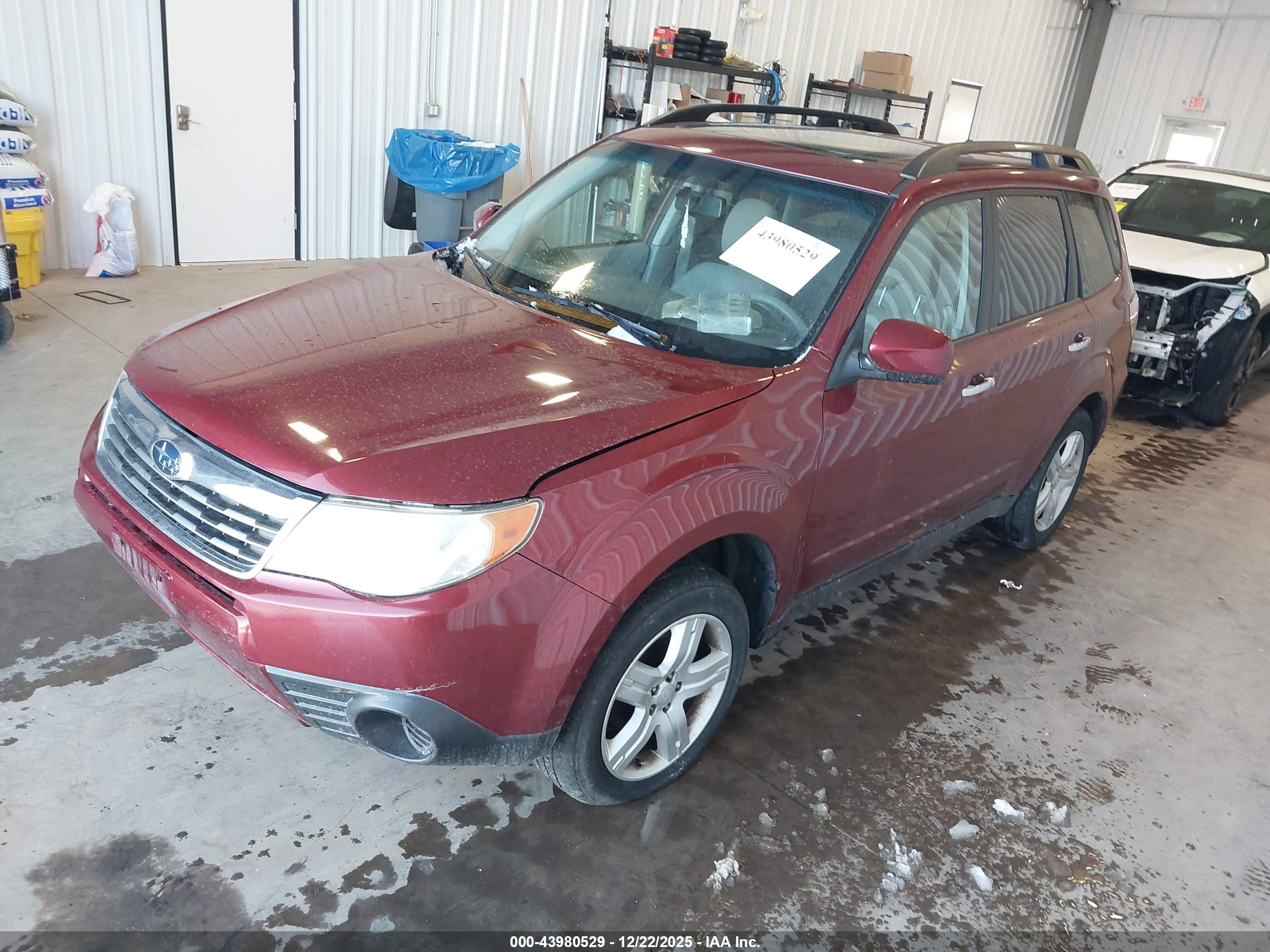 SUBARU FORESTER image 2