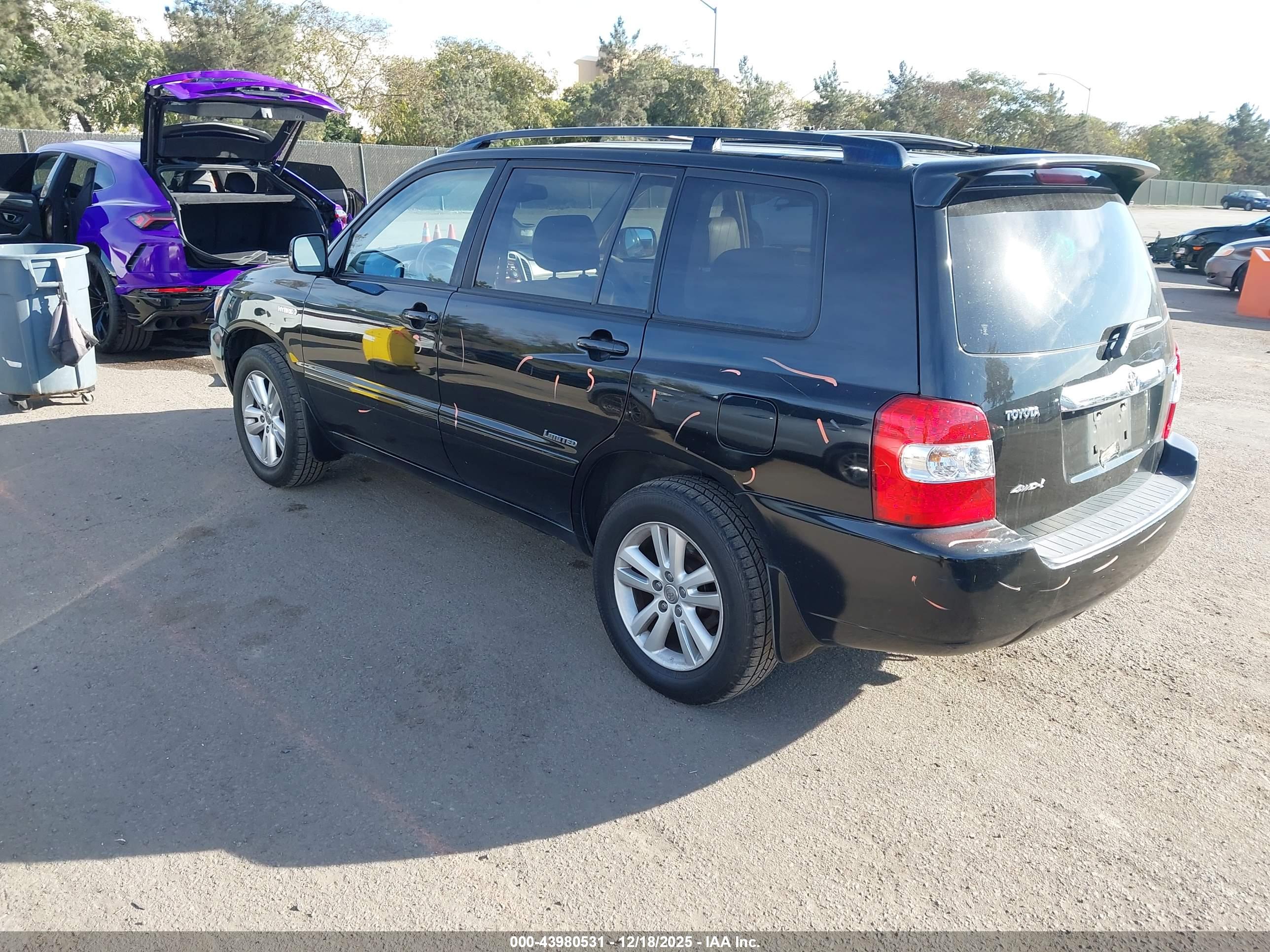 TOYOTA HIGHLANDER image 3
