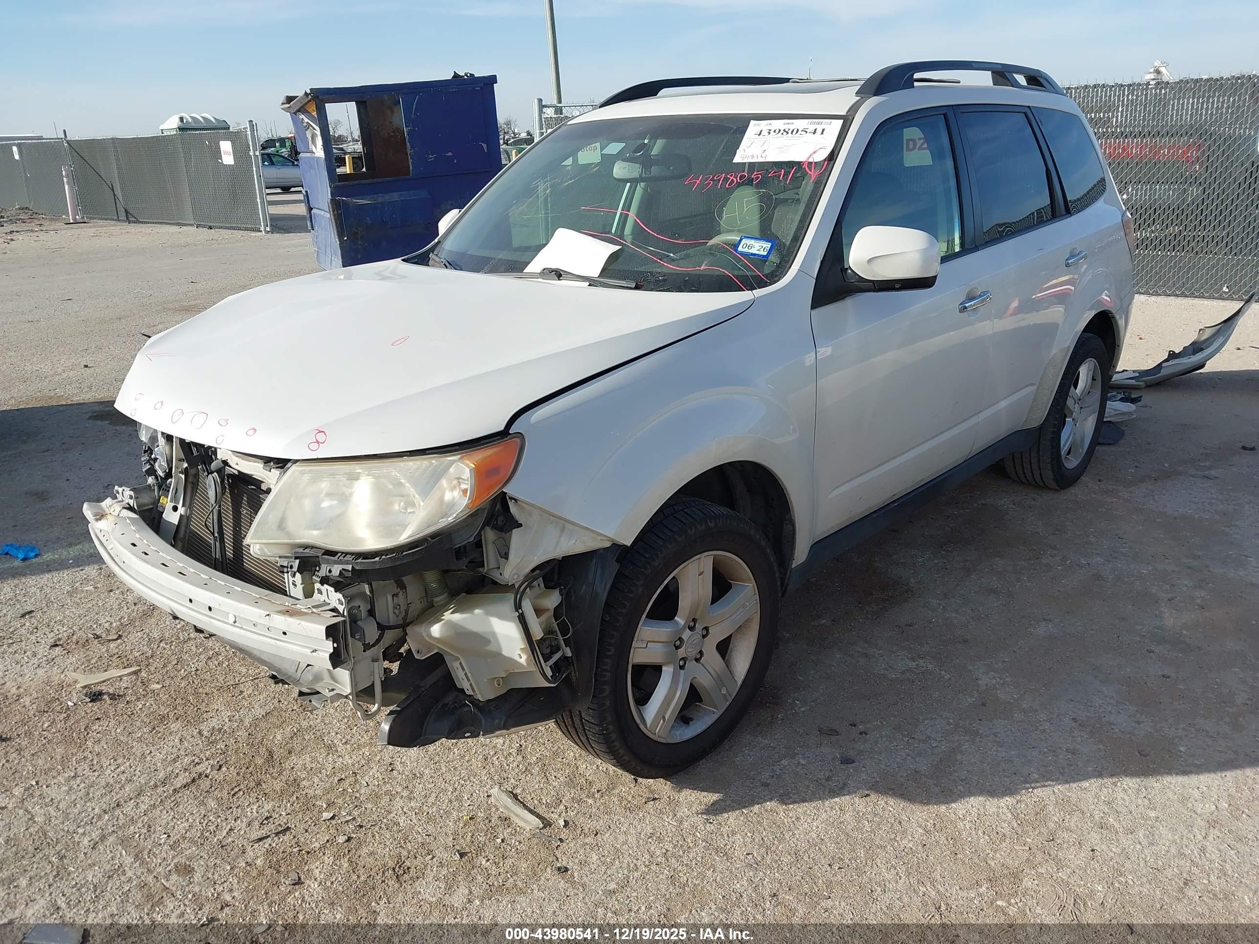 SUBARU FORESTER image 2