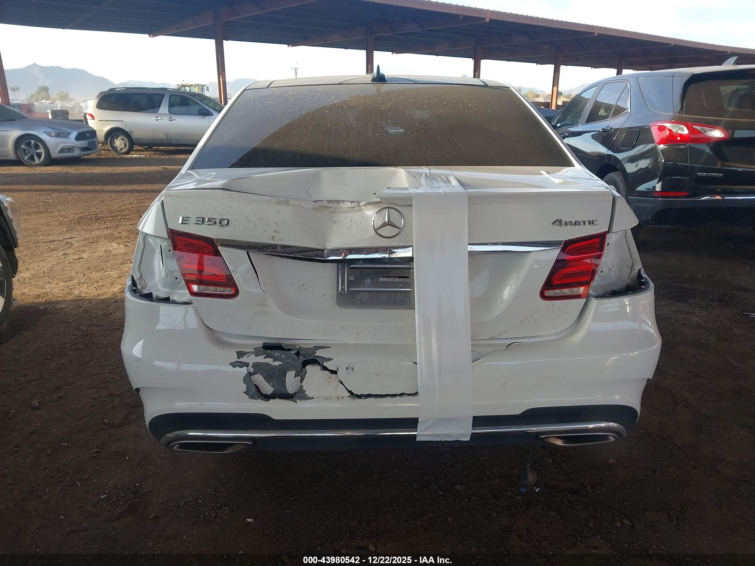 MERCEDES-BENZ E image 6