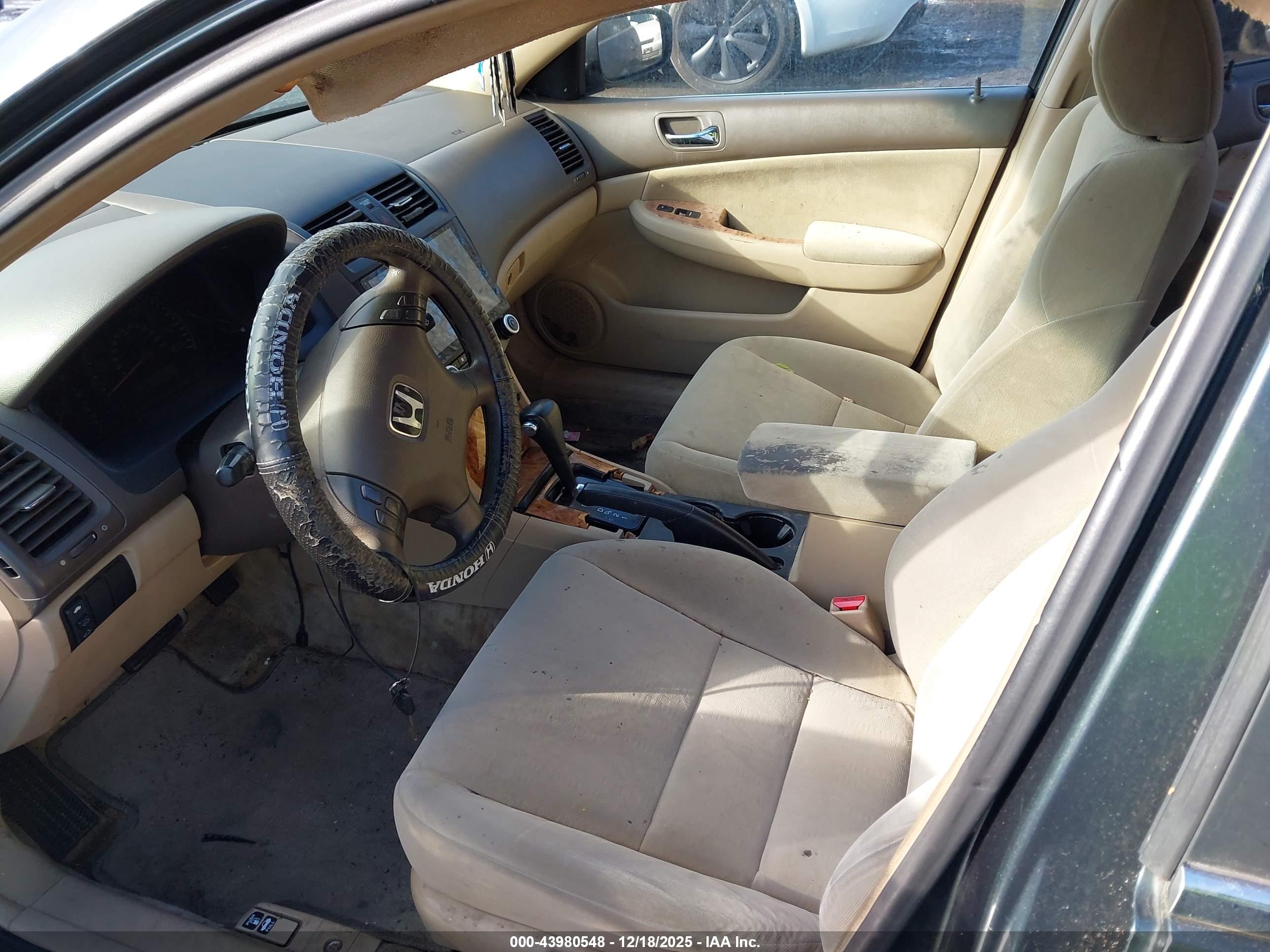 HONDA ACCORD image 5