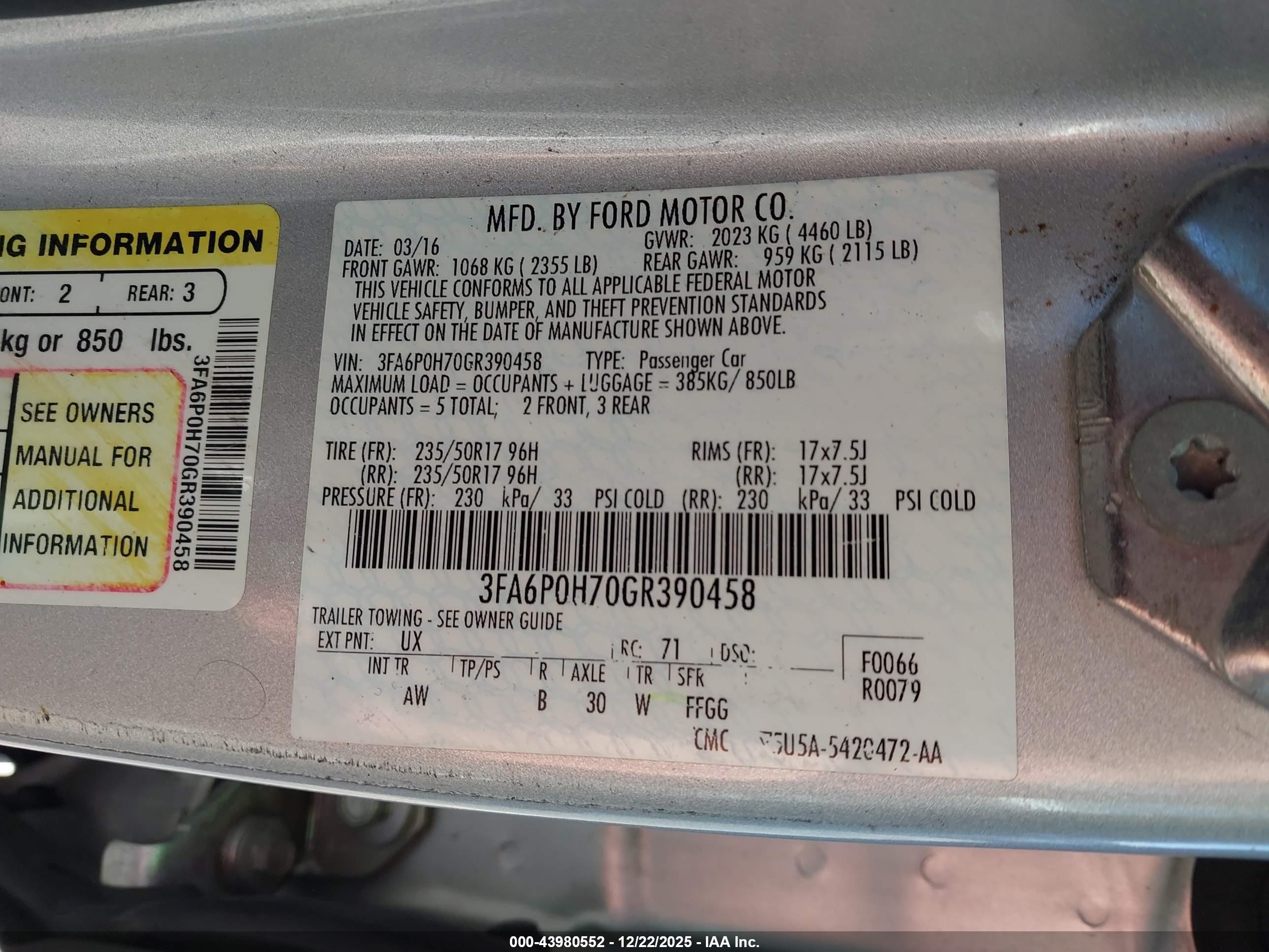 FORD FUSION image 9